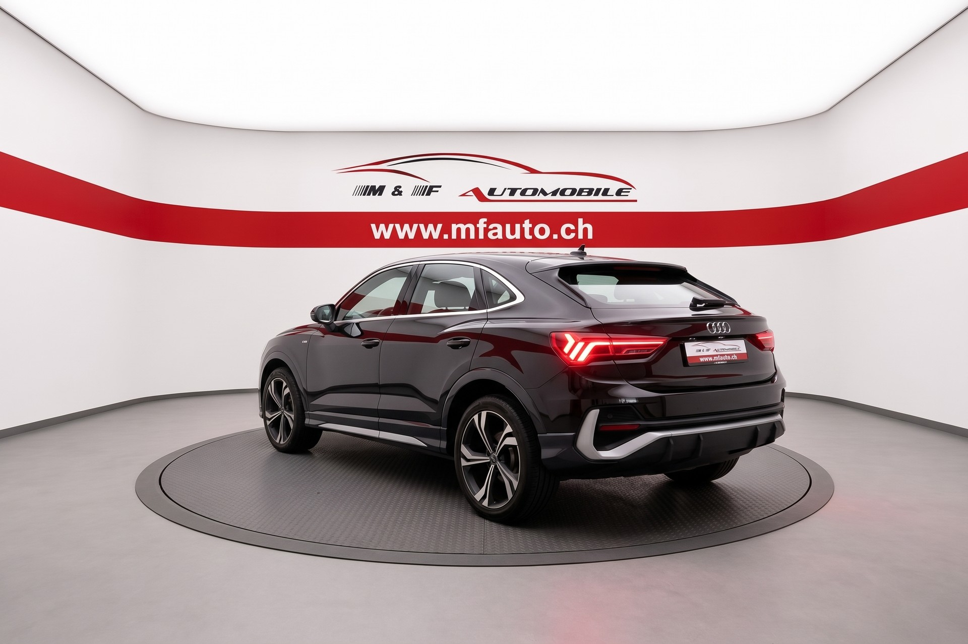 AUDI Q3 Sportback 1.5 35 TFSI S line S-Tronic-showroom-element-3