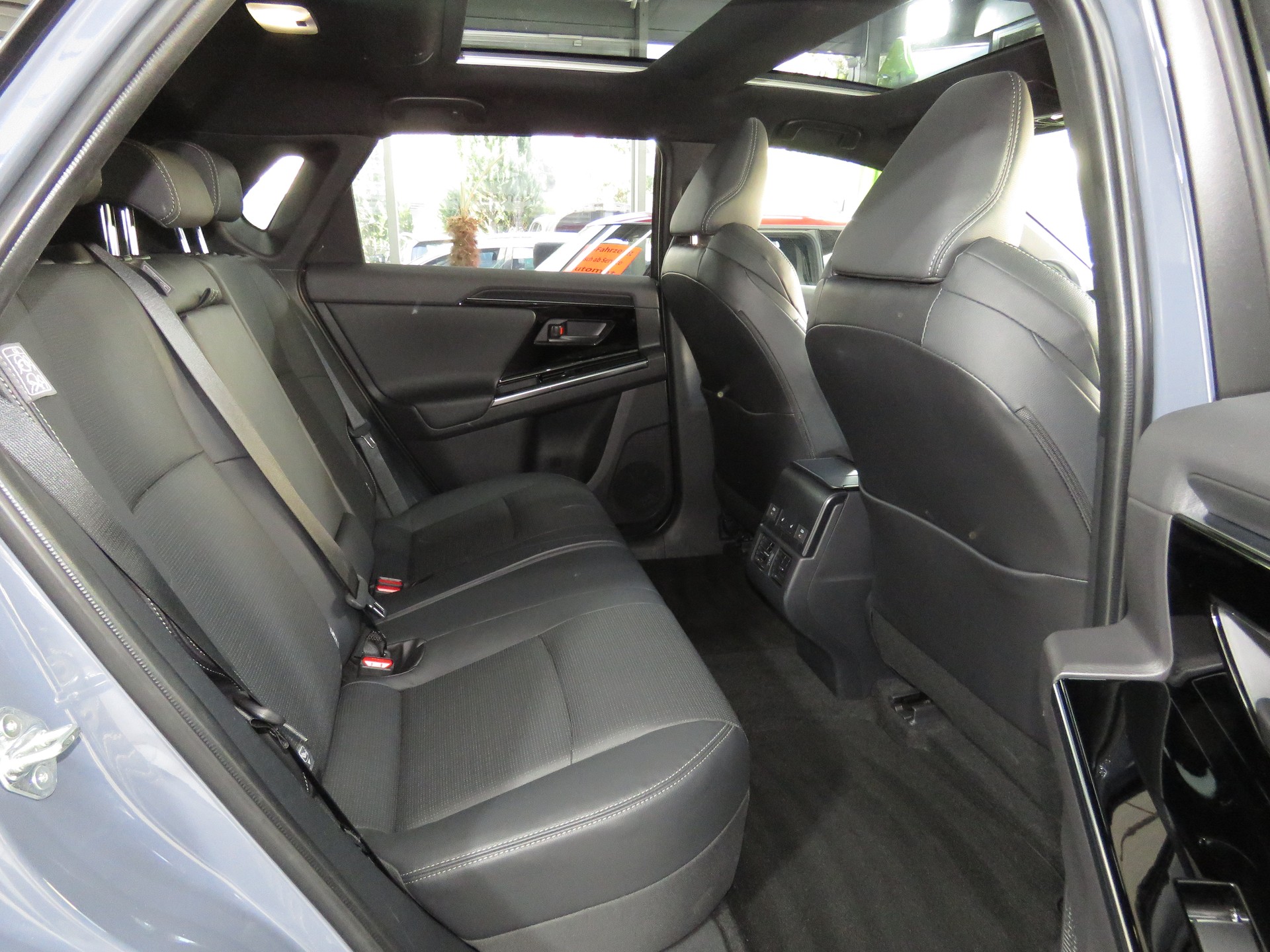 SUBARU Solterra eV Luxury 71,4 kWh AWD (Automat)-image-11