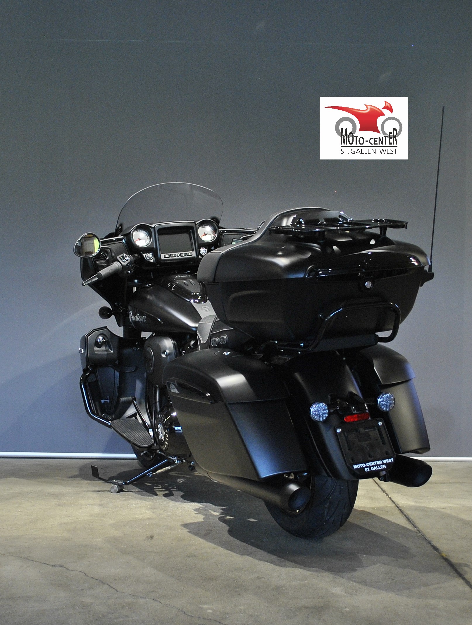 INDIAN Roadmaster Dark Horse-image-3