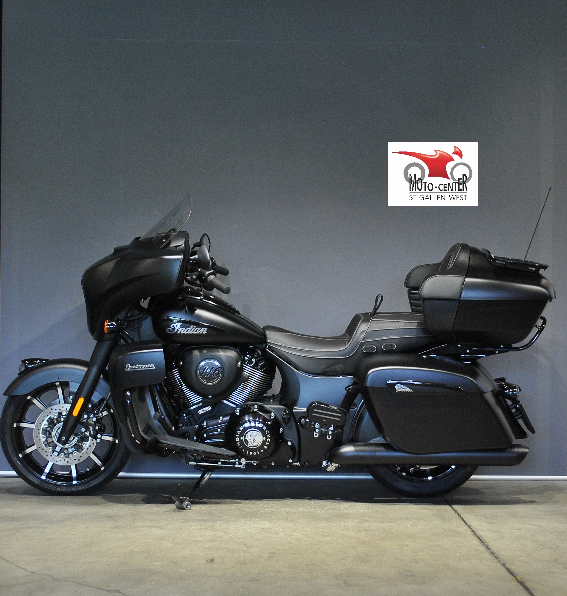 INDIAN Roadmaster Dark Horse-image-2