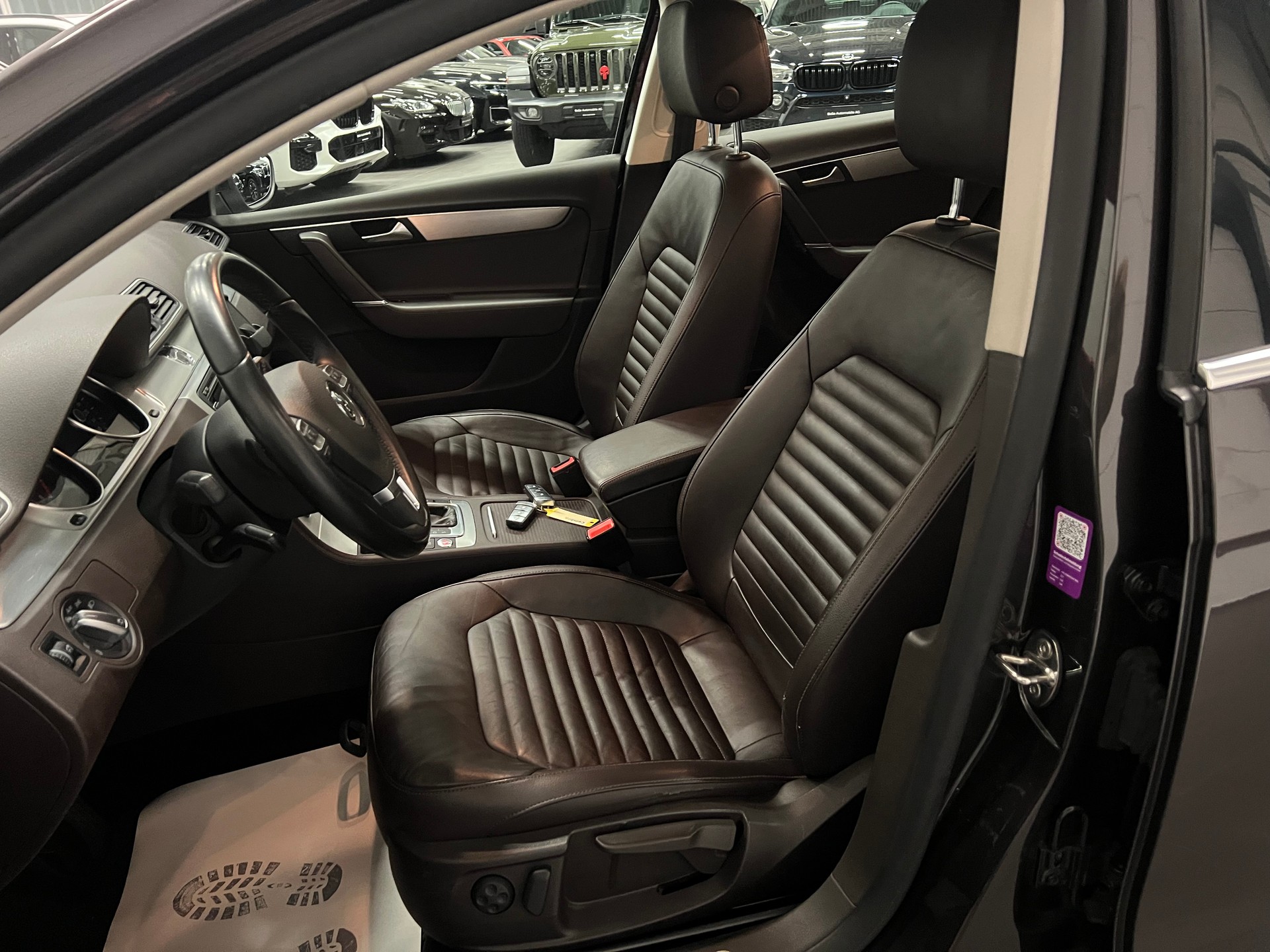 VW Passat Variant 1.8 TSI Highline DSG-image-17