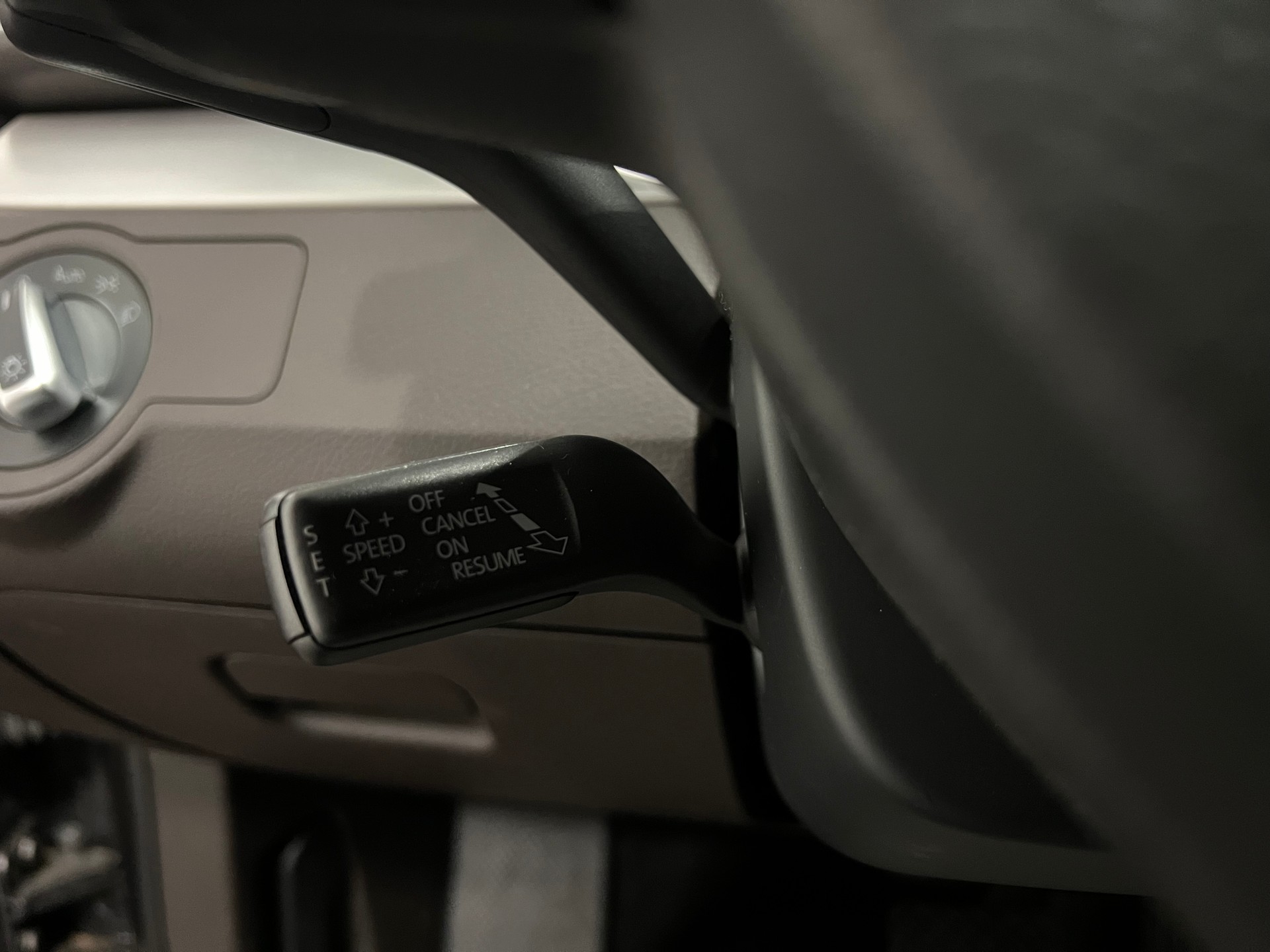 VW Passat Variant 1.8 TSI Highline DSG-image-29