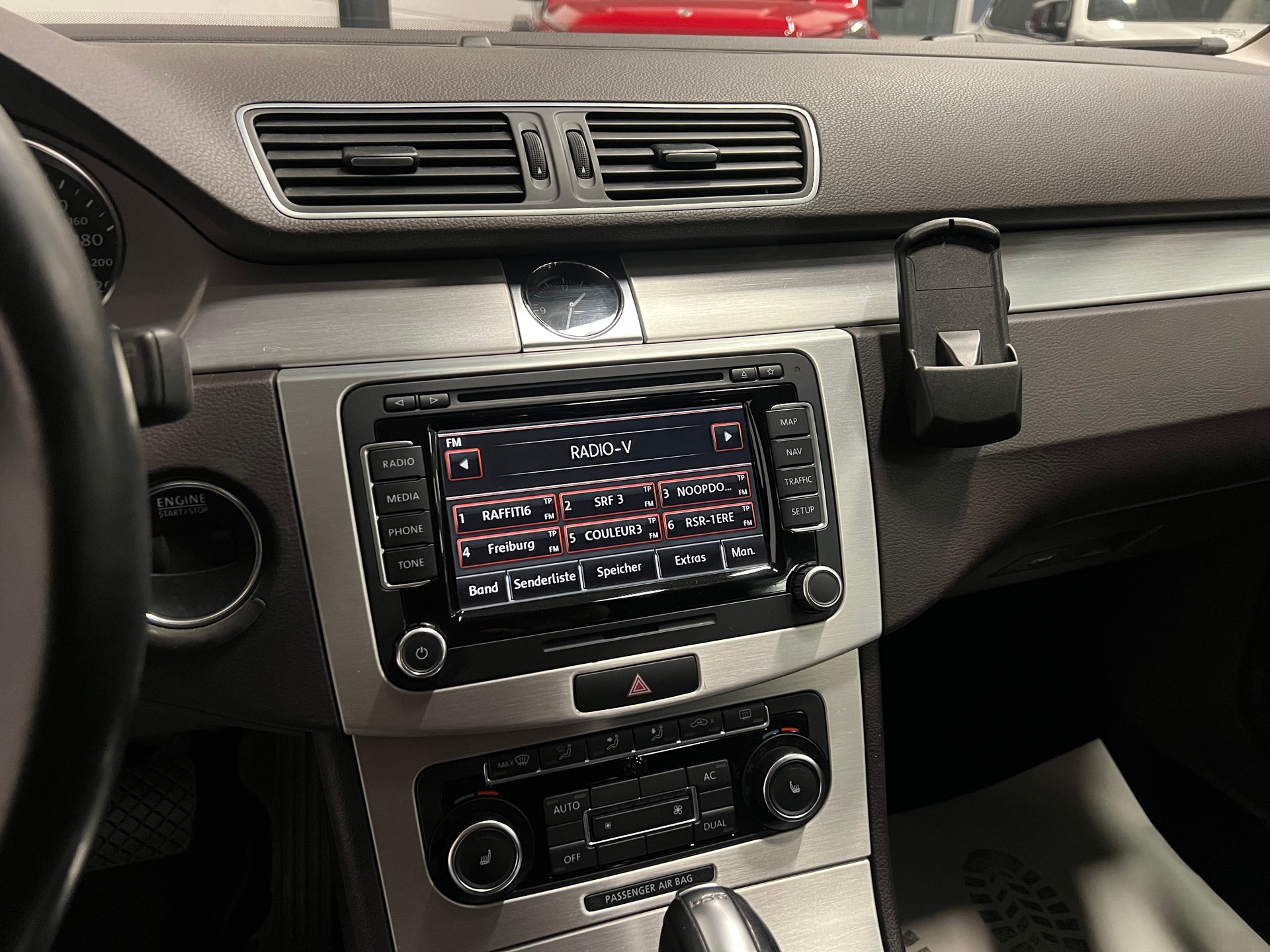 VW Passat Variant 1.8 TSI Highline DSG-image-26