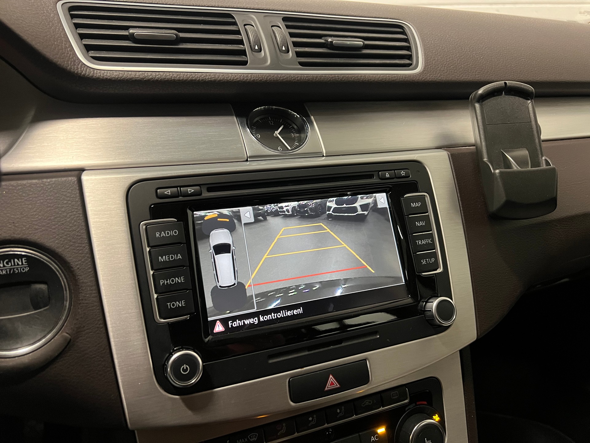 VW Passat Variant 1.8 TSI Highline DSG-image-27