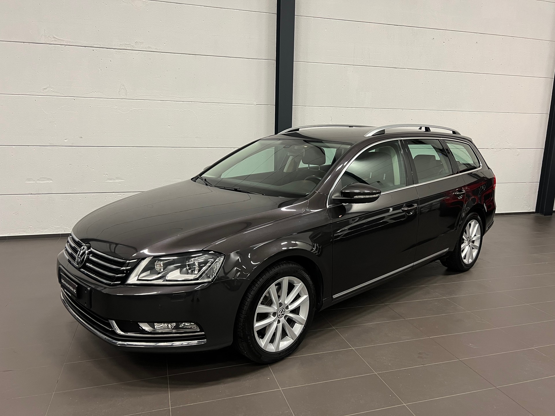 VW Passat Variant 1.8 TSI Highline DSG-showroom-element-2