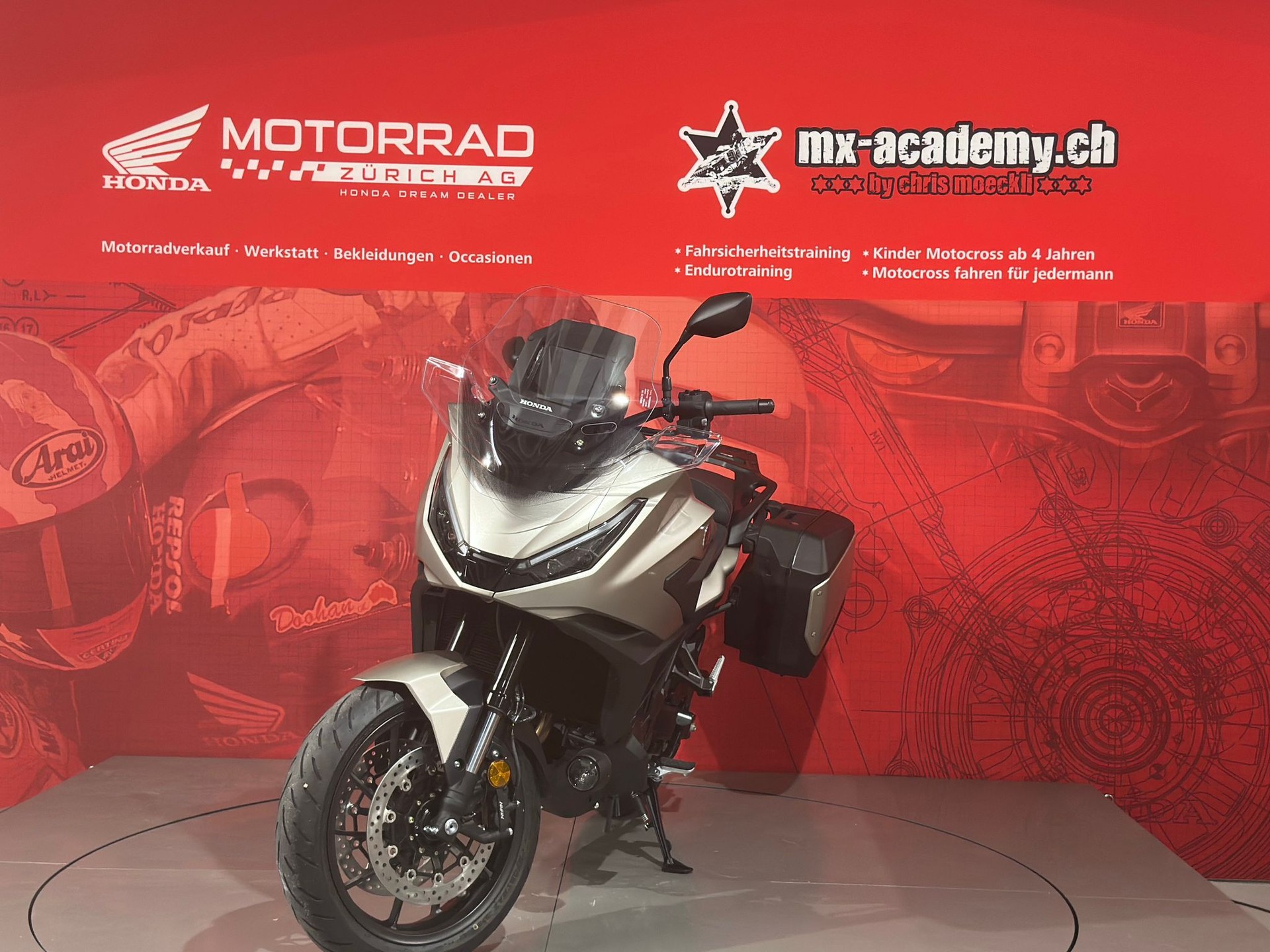 HONDA NT 1100 *Neufahrzeug*-image-6