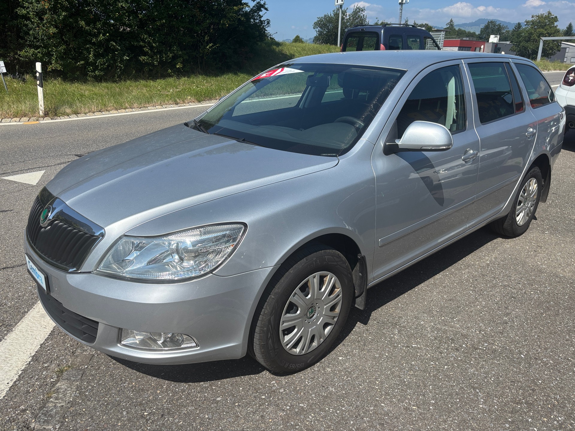 SKODA Octavia Combi 2.0 TDI Ambition 4x4 DSG-image-2