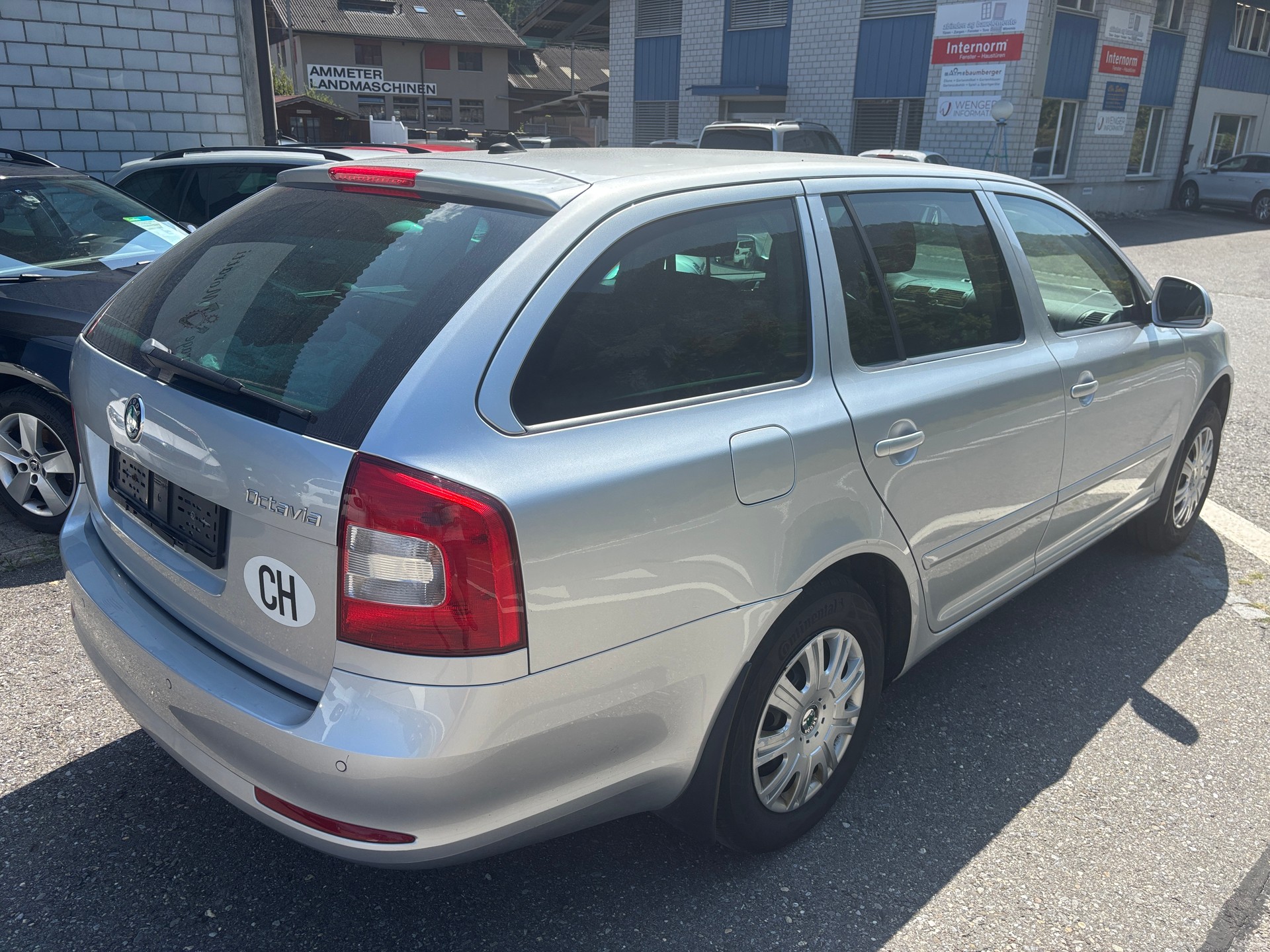 SKODA Octavia Combi 2.0 TDI Ambition 4x4 DSG-image-5