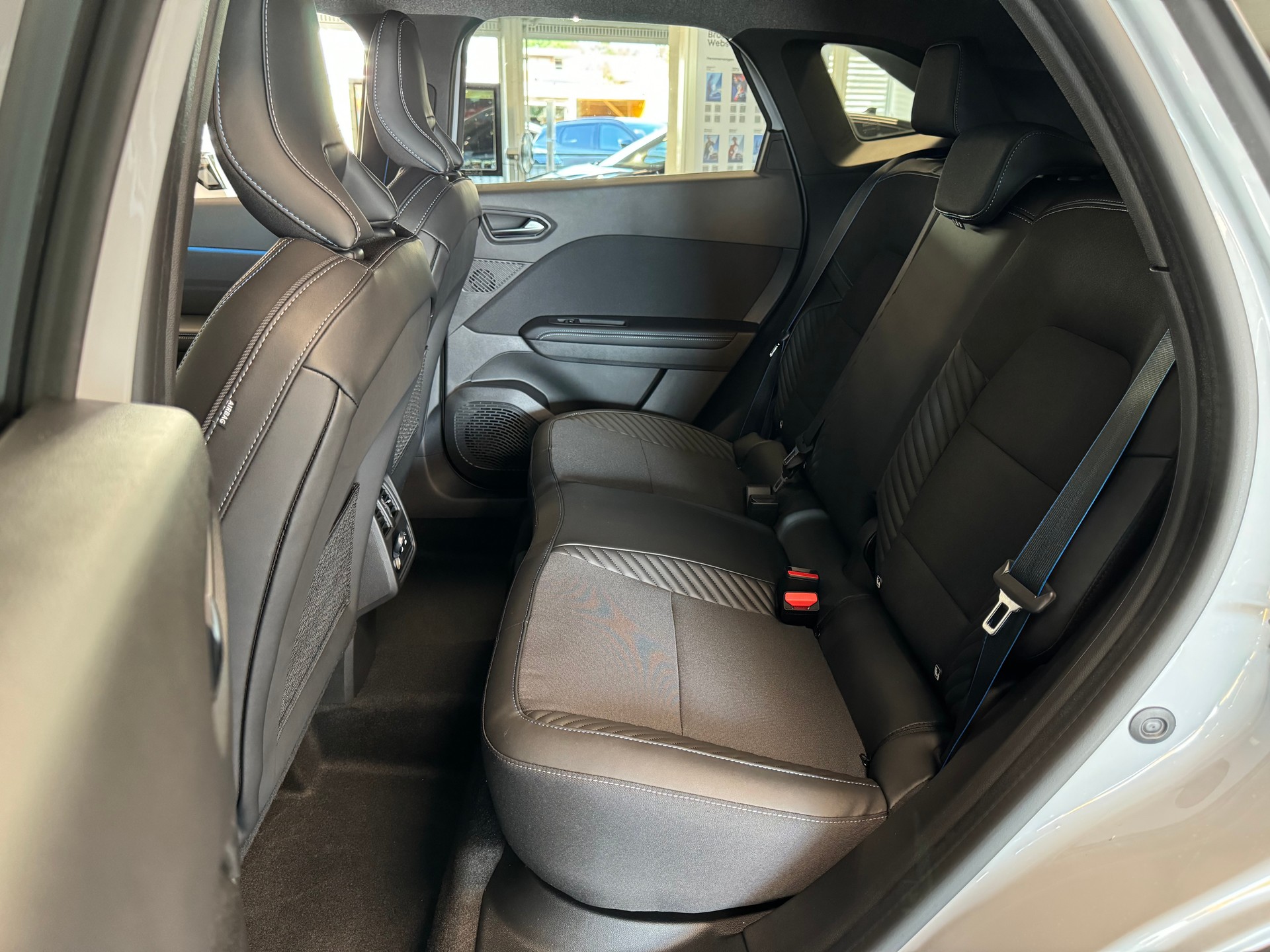 RENAULT SYMBIOZ FULL HYBRID E-TECH esprit Alpine full hybrid E-Tech 160-image-9