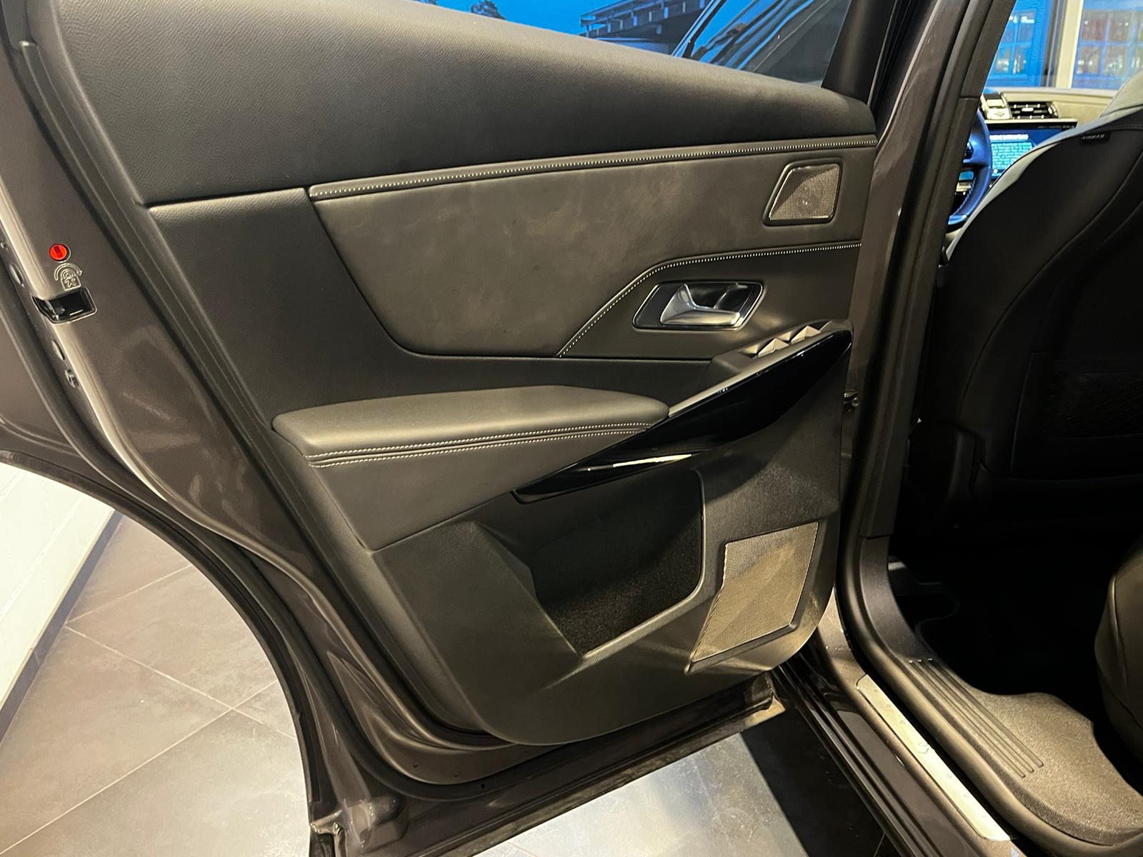 DS AUTOMOBILES DS 7 Crossback E-Tense 300 4x4 Bastille+-image-23
