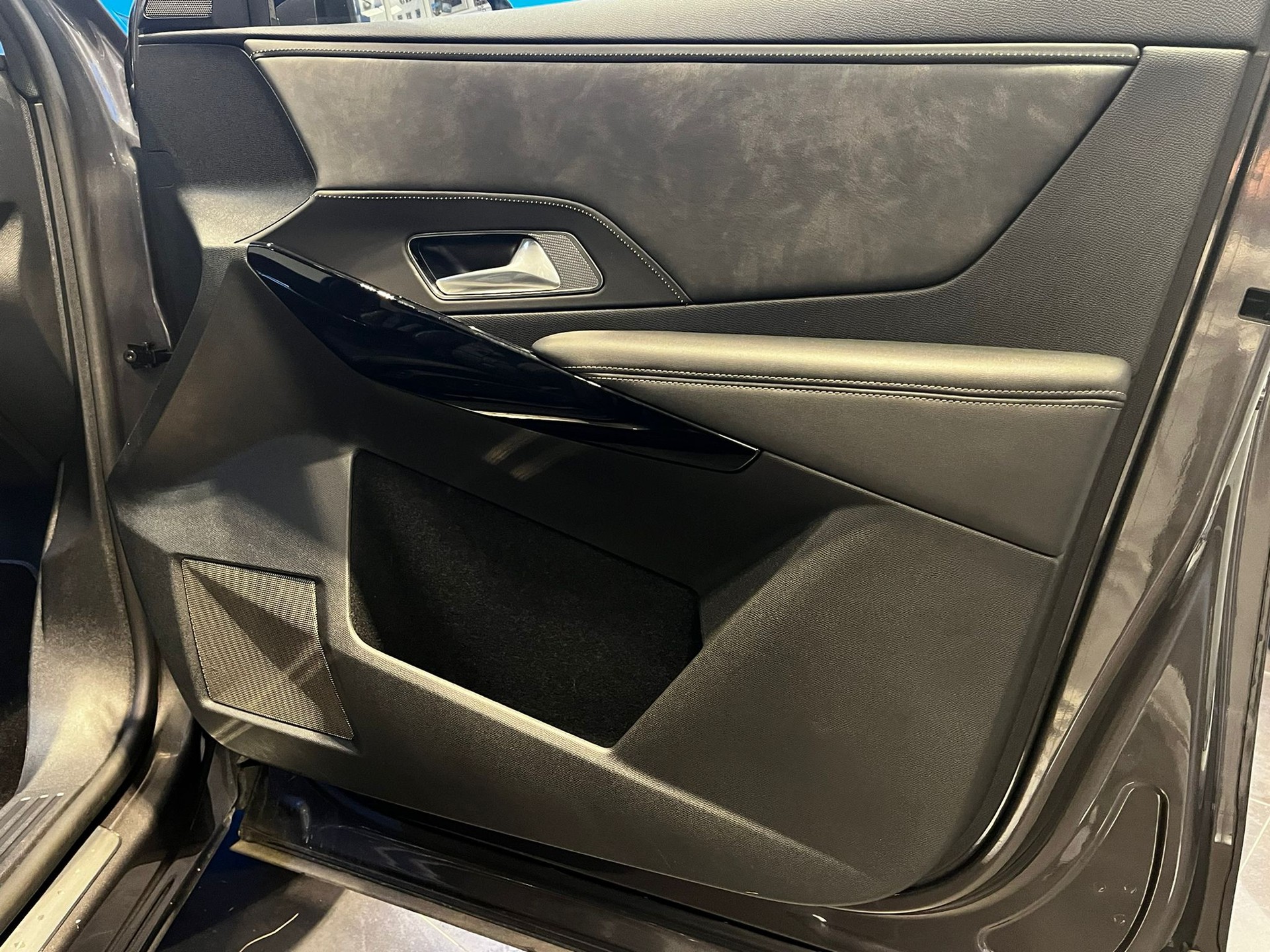 DS AUTOMOBILES DS 7 Crossback E-Tense 300 4x4 Bastille+-image-25