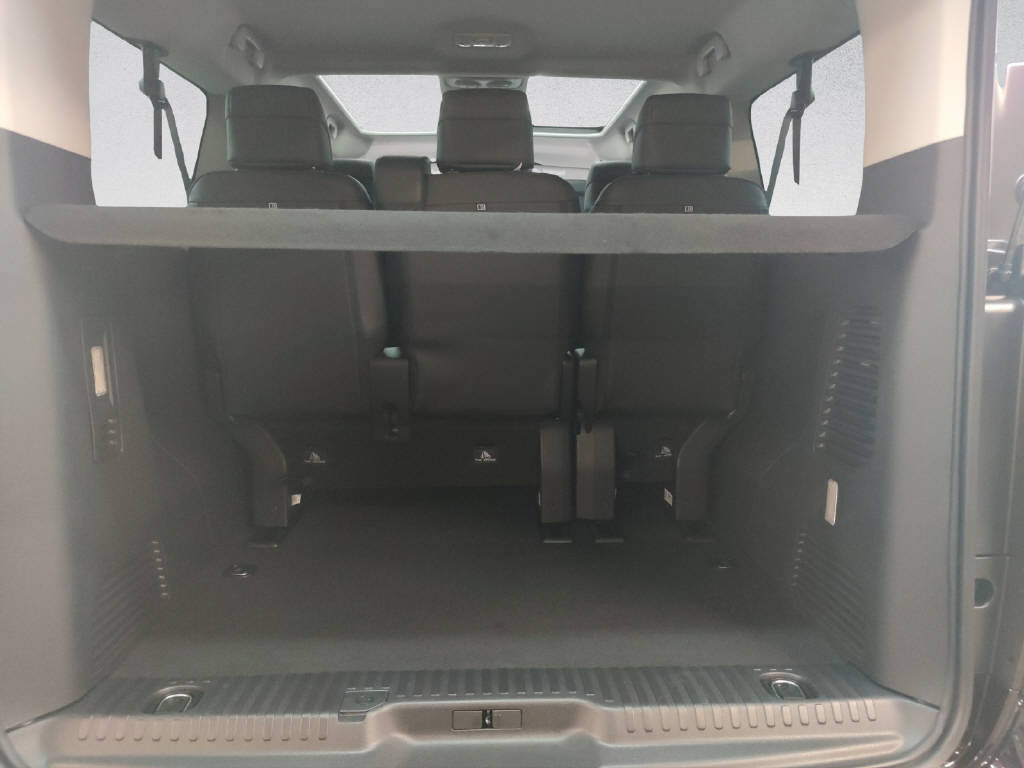 PEUGEOT Traveller Long 2.0 BlueHDi 180 Business VIP S/S-image-7