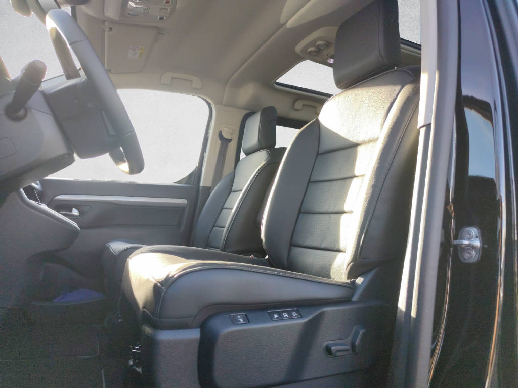 PEUGEOT Traveller Long 2.0 BlueHDi 180 Business VIP S/S-image-9