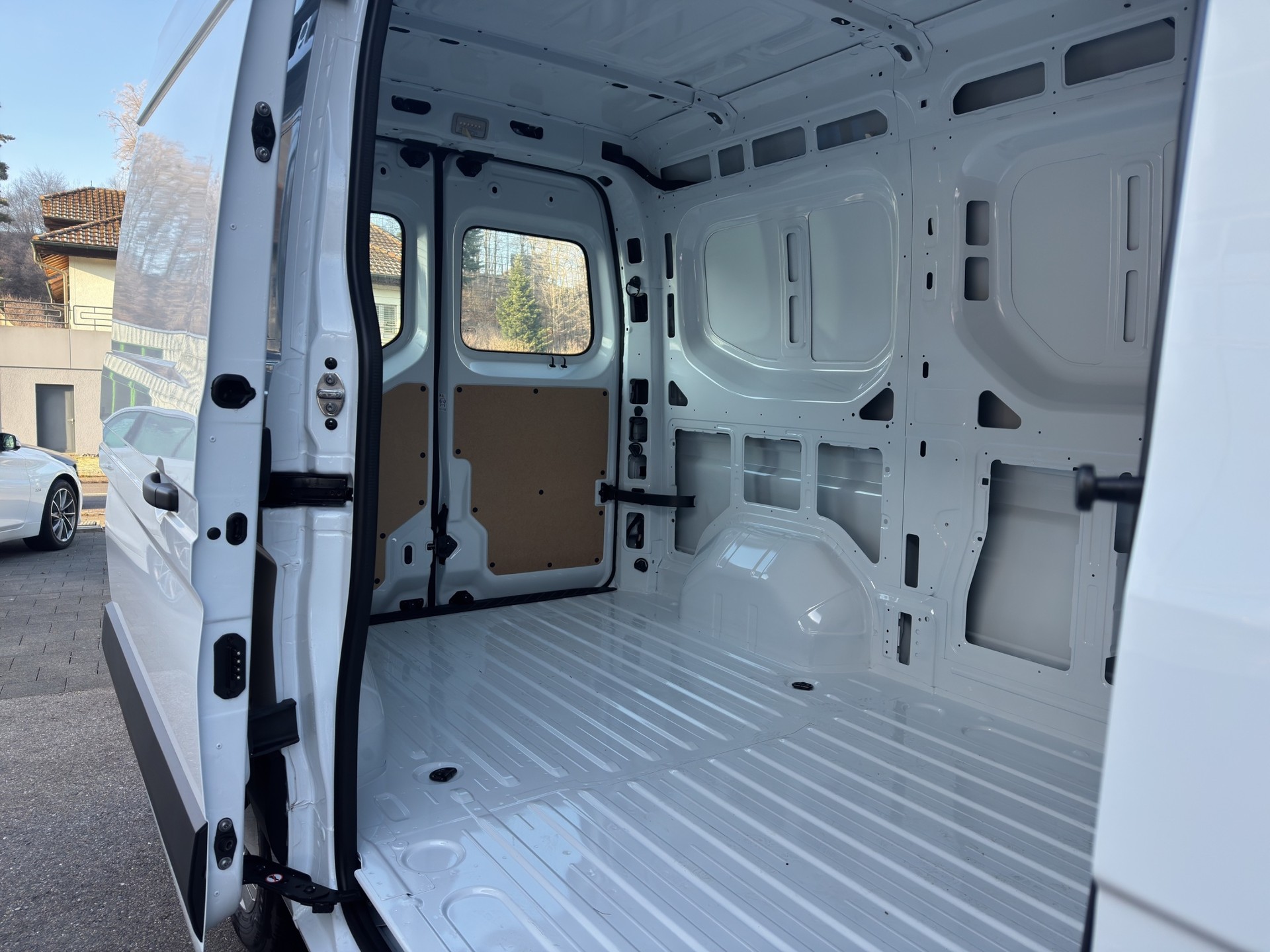 NISSAN Interstar dCi 150 3.5 L2H2 N-Connecta-image-12