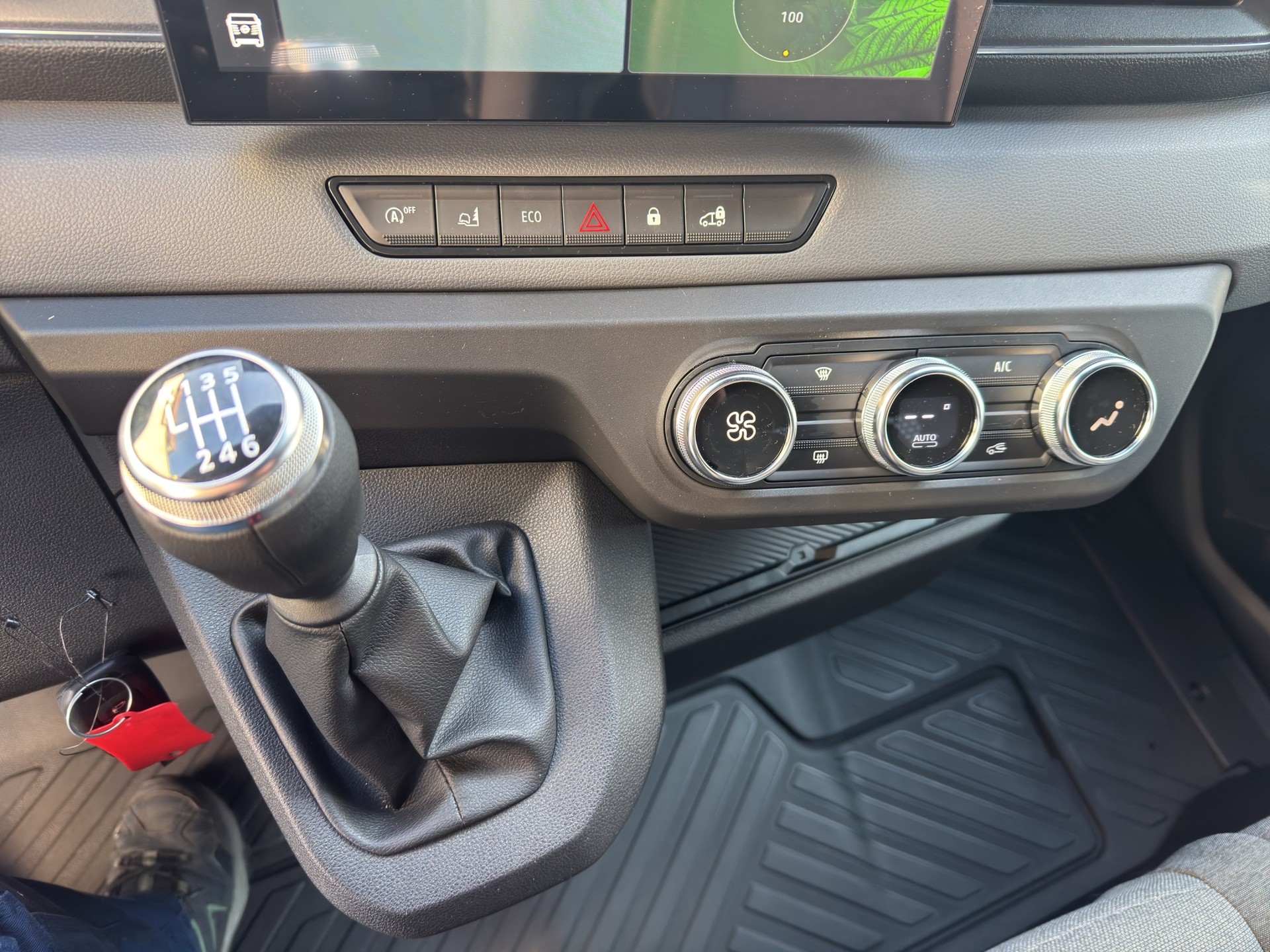 NISSAN Interstar dCi 150 3.5 L2H2 N-Connecta-image-13
