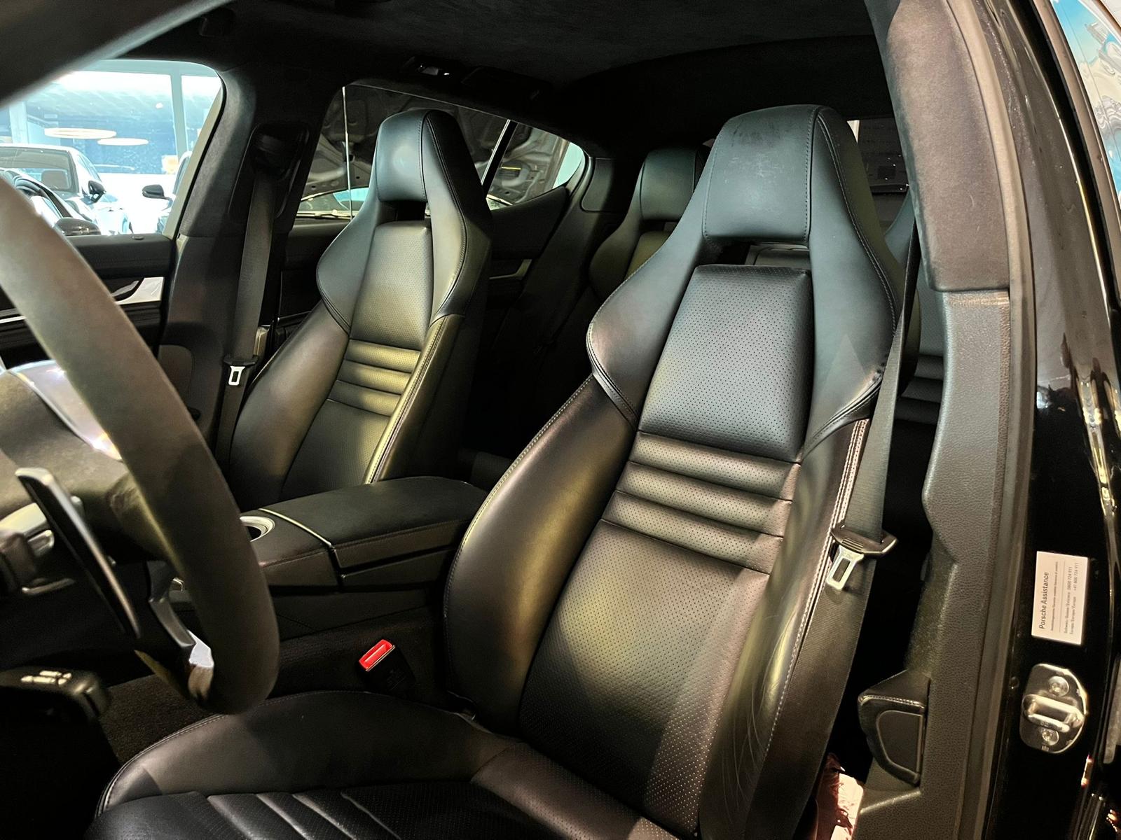 PORSCHE Panamera GTS 4.8 PDK-image-6