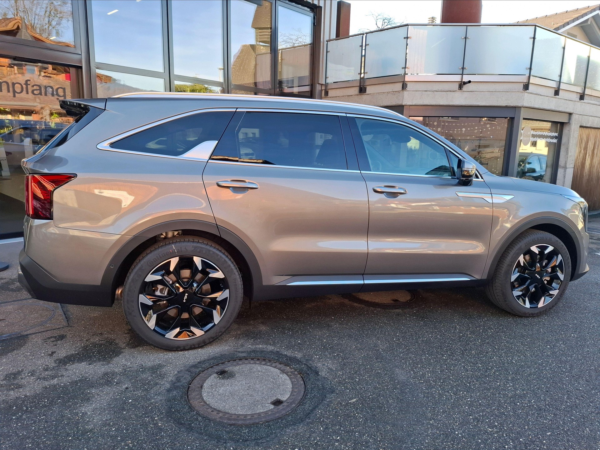 KIA Sorento 2.2 SmartD Style 7P-image-3