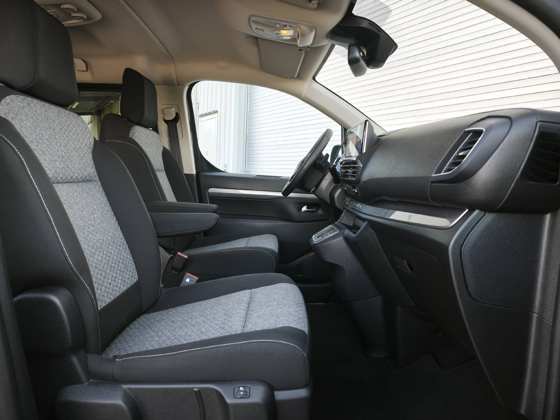 TOYOTA PROACE Verso L1 2.0 D Family-image-7