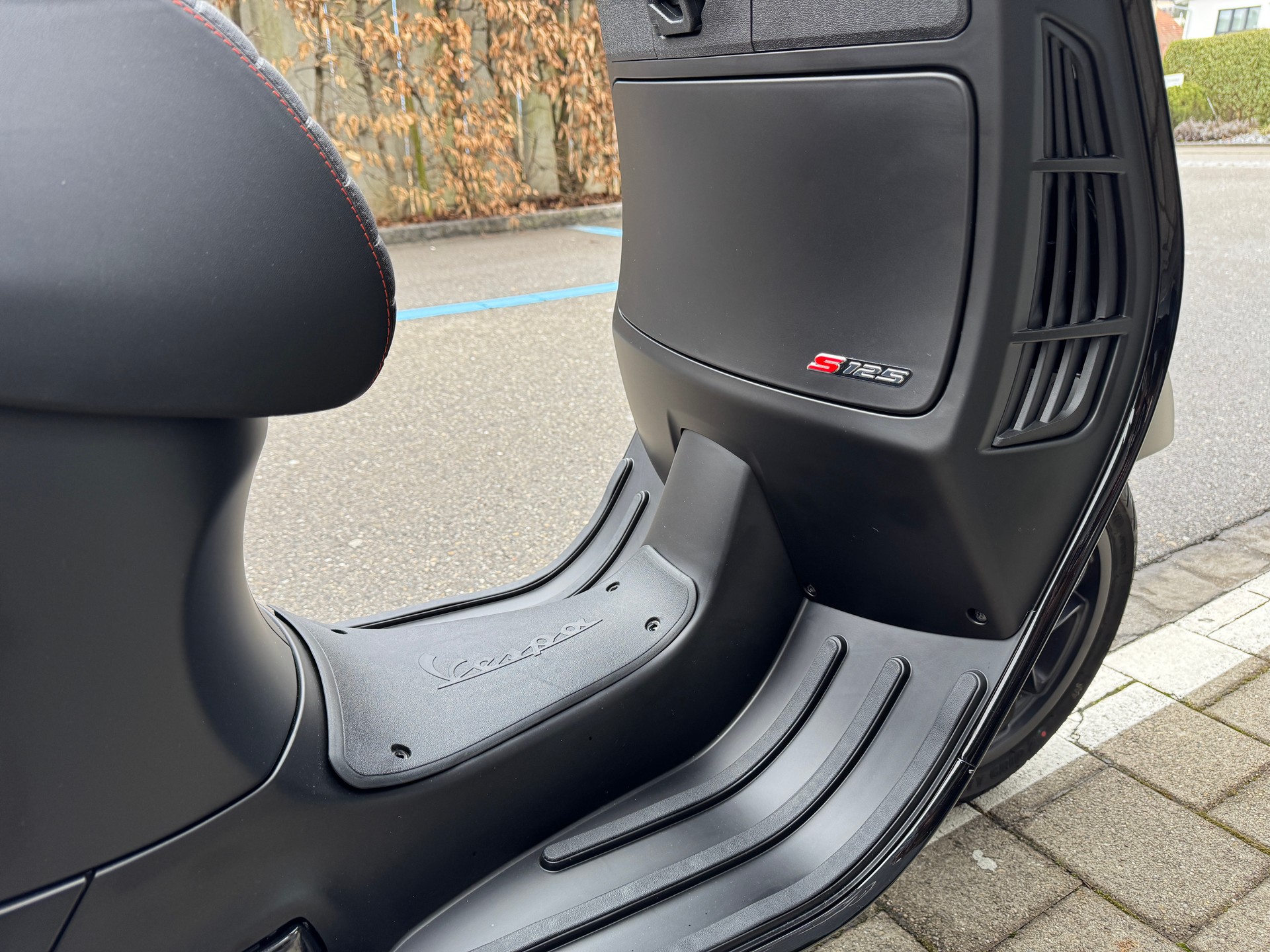 PIAGGIO Vespa GTS 125 Super Sport RST Euro 5+-image-9