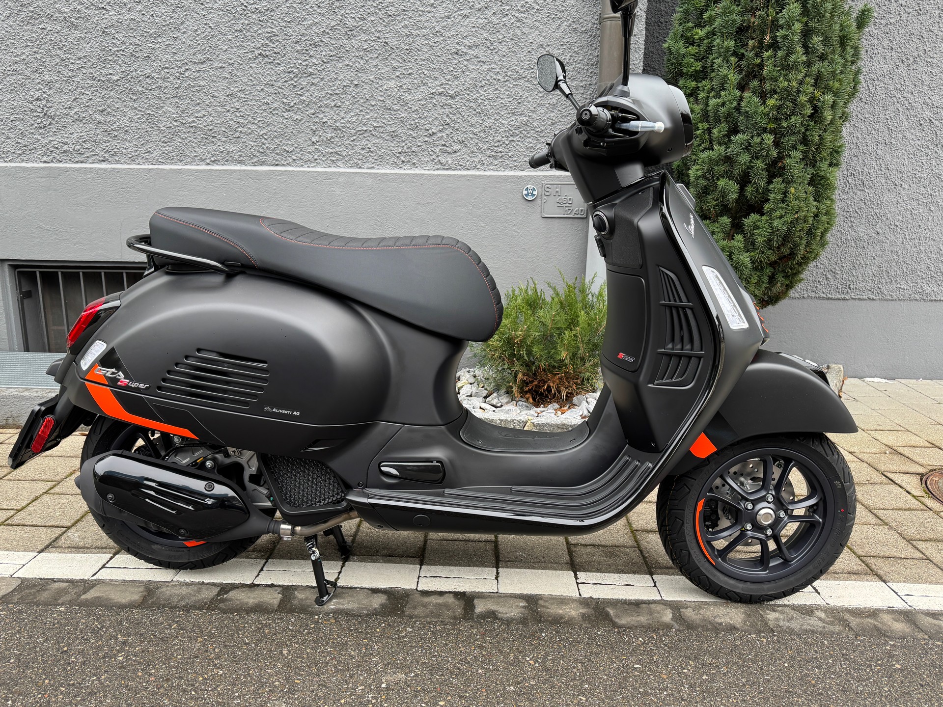 PIAGGIO Vespa GTS 125 Super Sport RST Euro 5+-image-11
