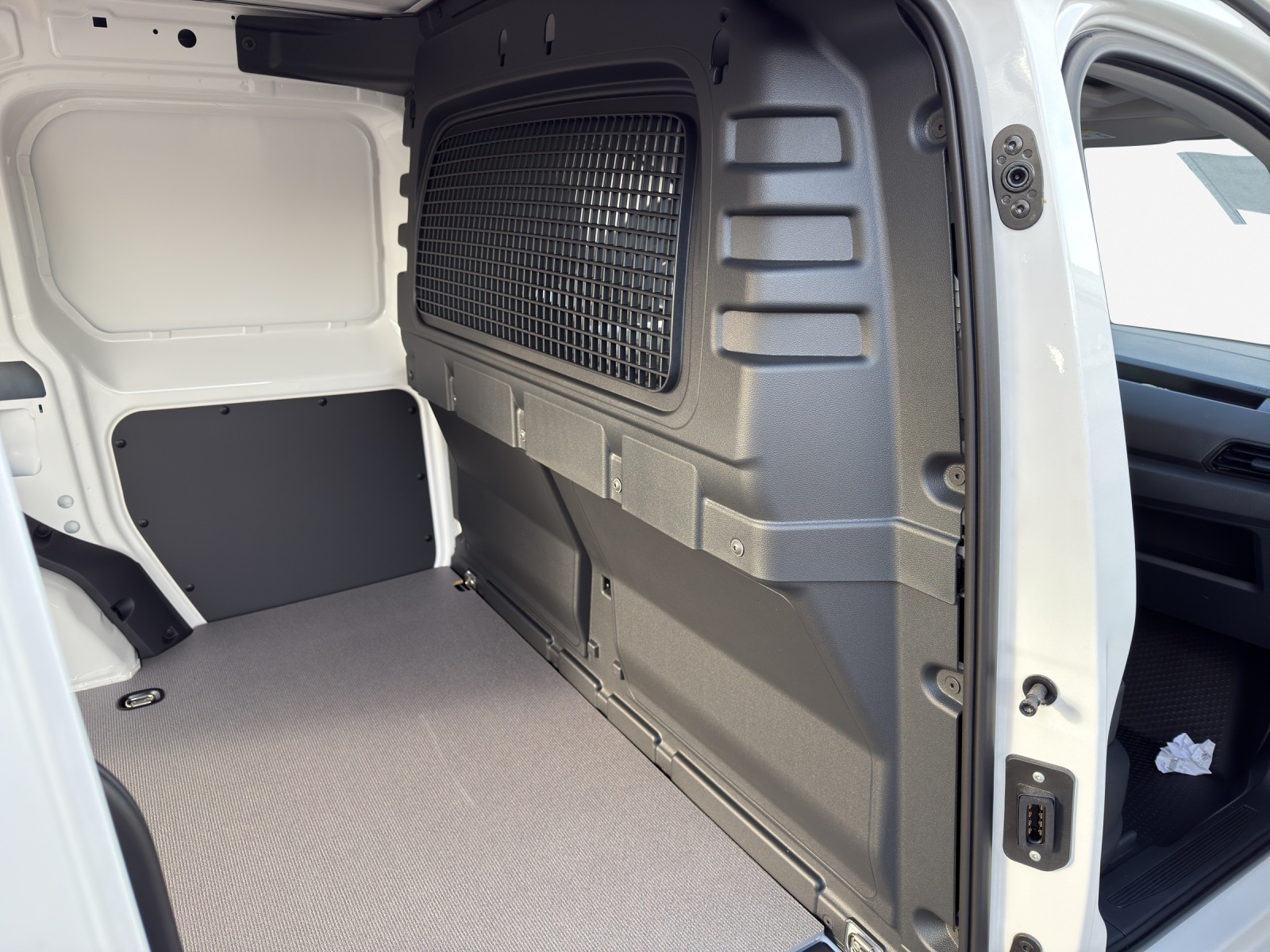 VW Caddy Cargo 1.5 TSI-image-14