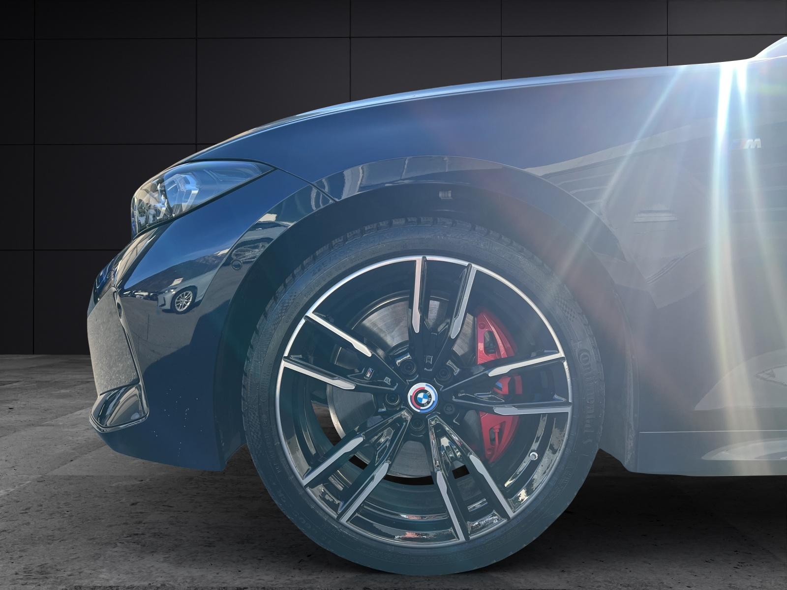 BMW M340i xDrive Touring-image-8