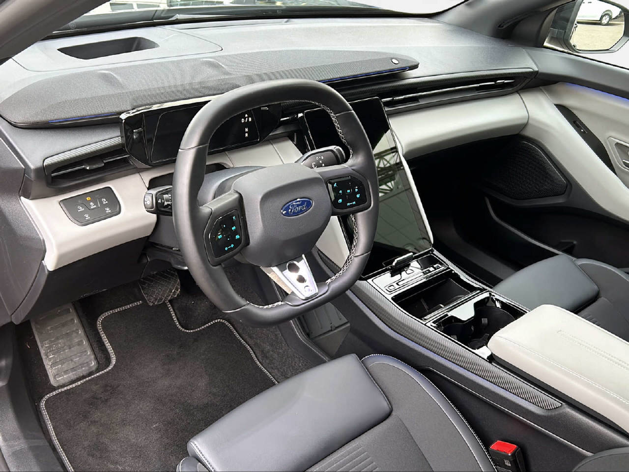 FORD Capri Extended Range Premium-image-10