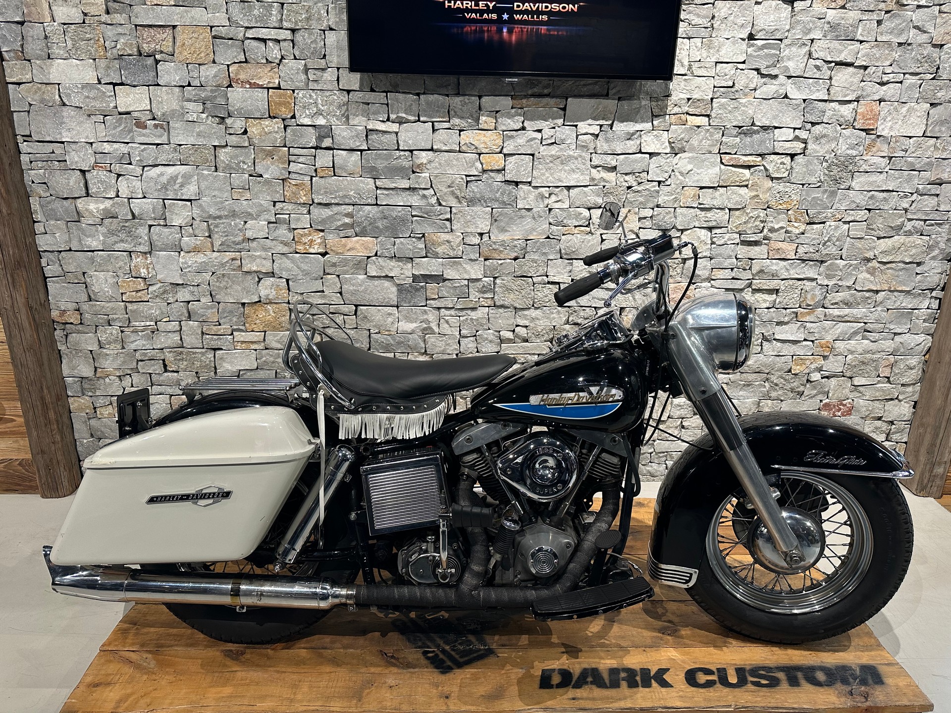HARLEY-DAVIDSON Shovel Head Electra Glide