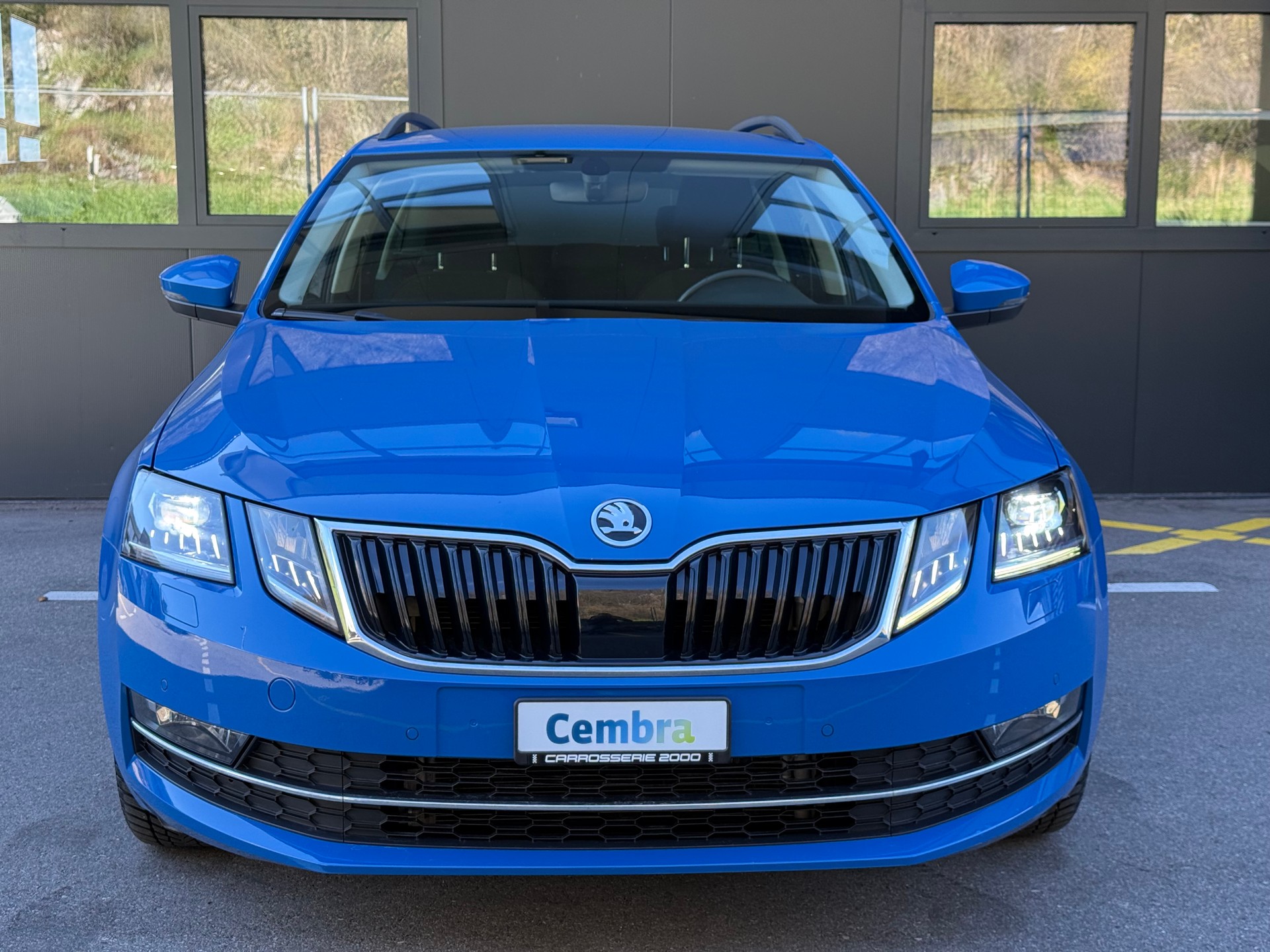 SKODA Octavia Combi 2.0 TDI Swiss Line 25 4x4-showroom-element-2
