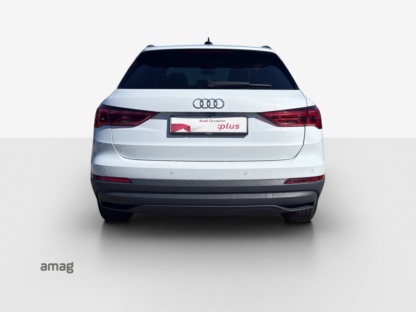 AUDI Q3 45 TFSI e Attraction S-tronic-showroom-element-3