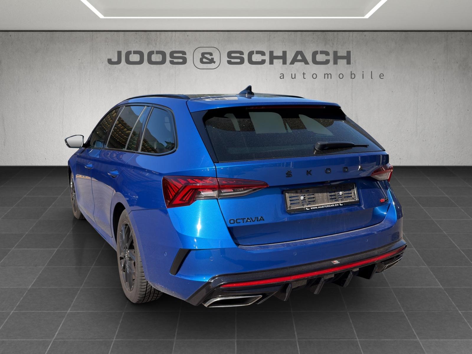 SKODA Octavia Combi 2.0 TDI RS 4x4 DSG-image-6