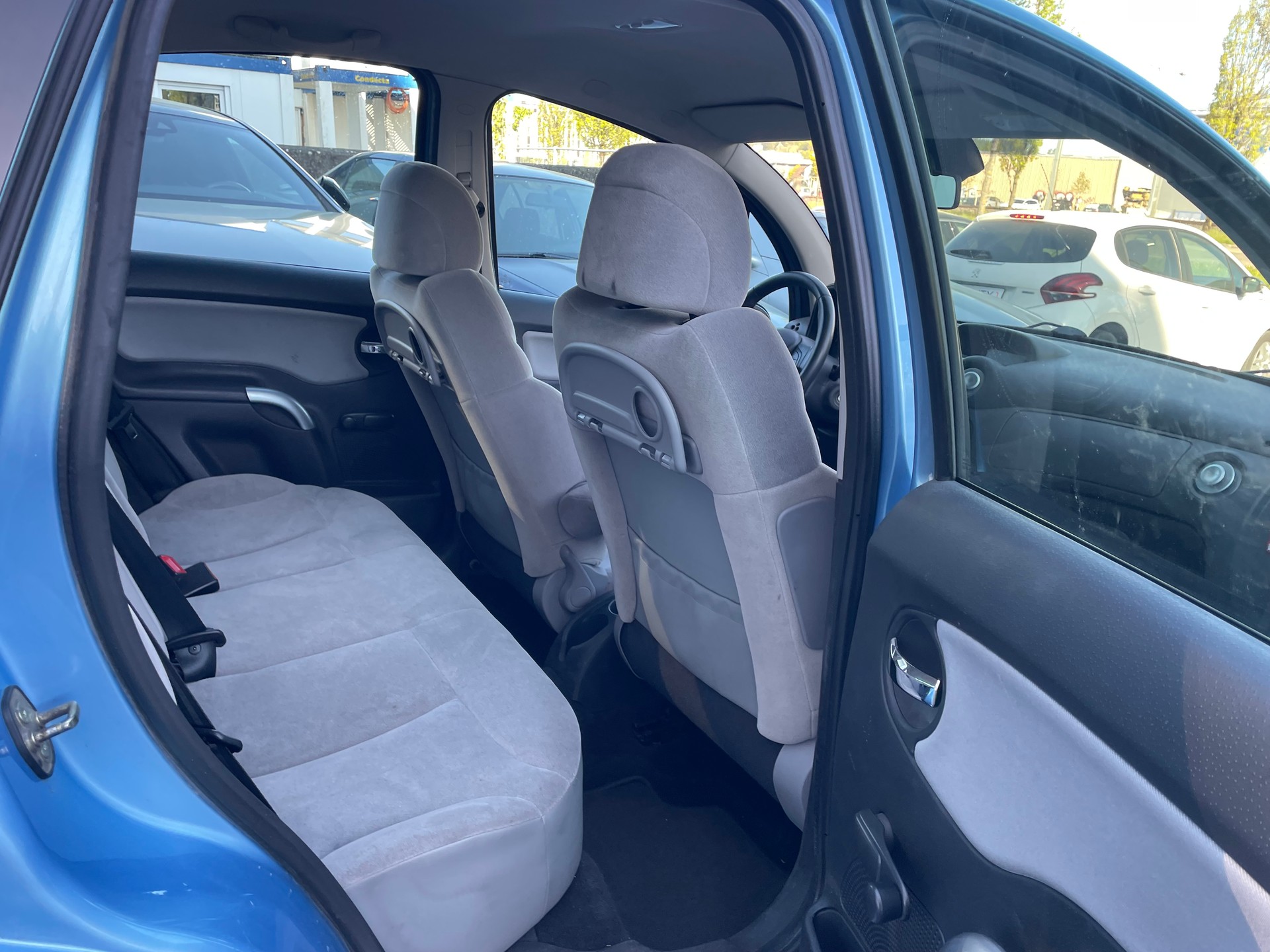 CITROEN C3 1.4i Exclusive-image-7