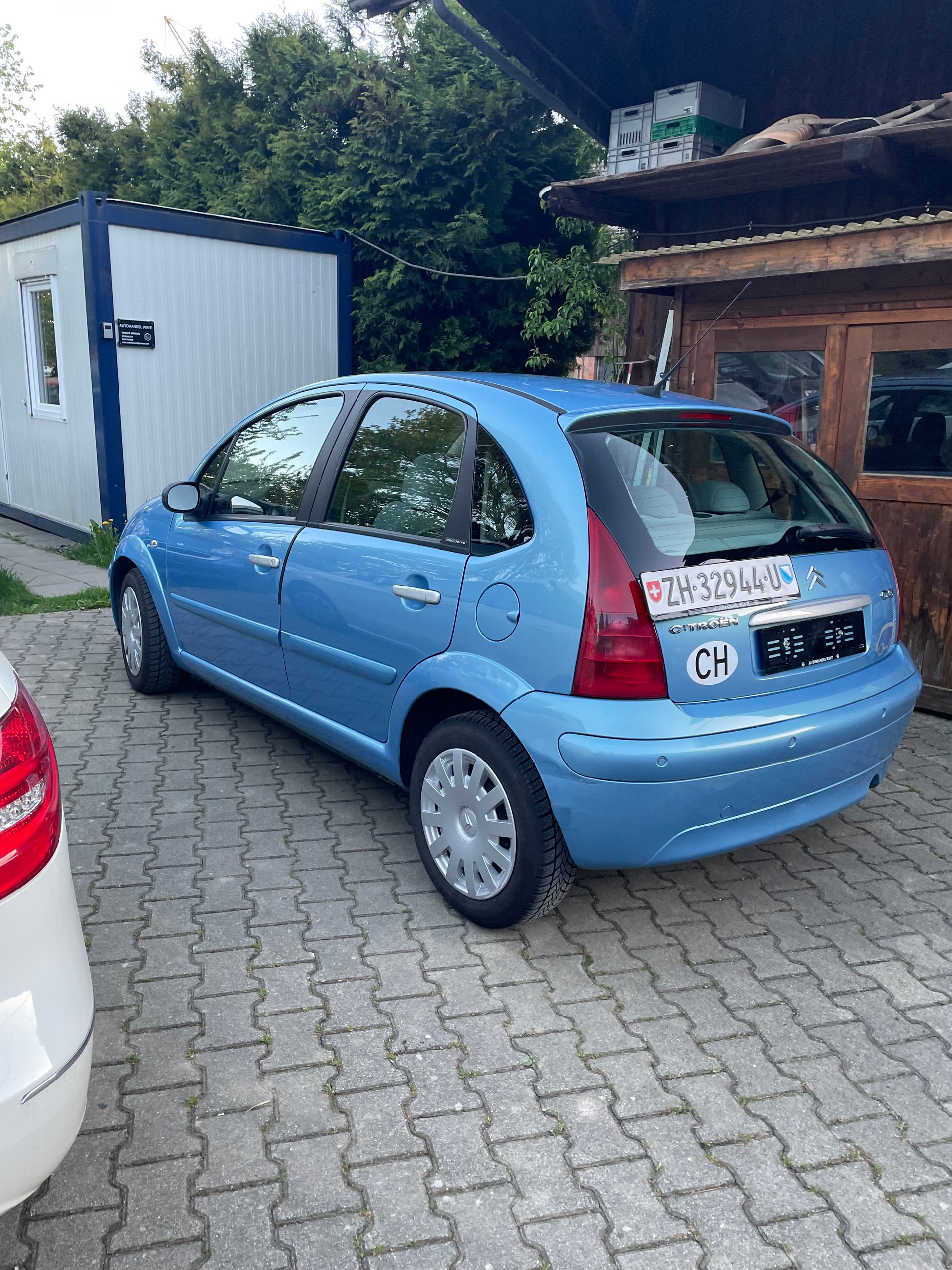 CITROEN C3 1.4i Exclusive-showroom-element-3