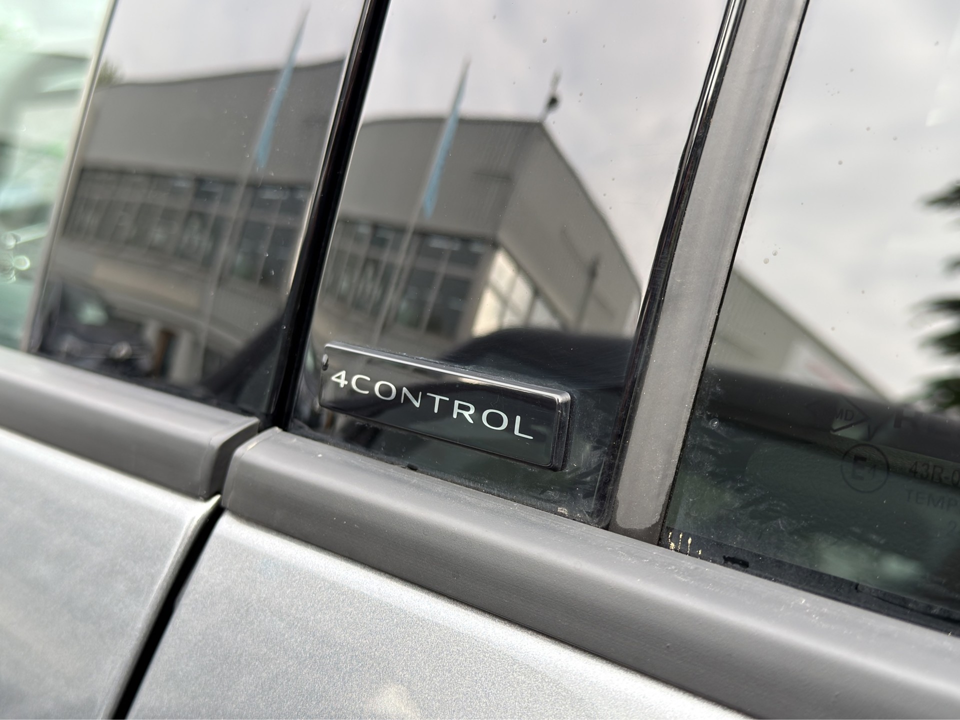 RENAULT Austral 1.2 HEV 200 Iconic Esprit Alpine A-image-23