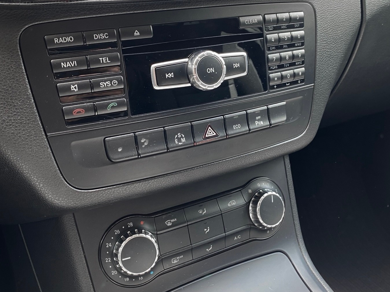 MERCEDES-BENZ B 180 7G-DCT-image-14