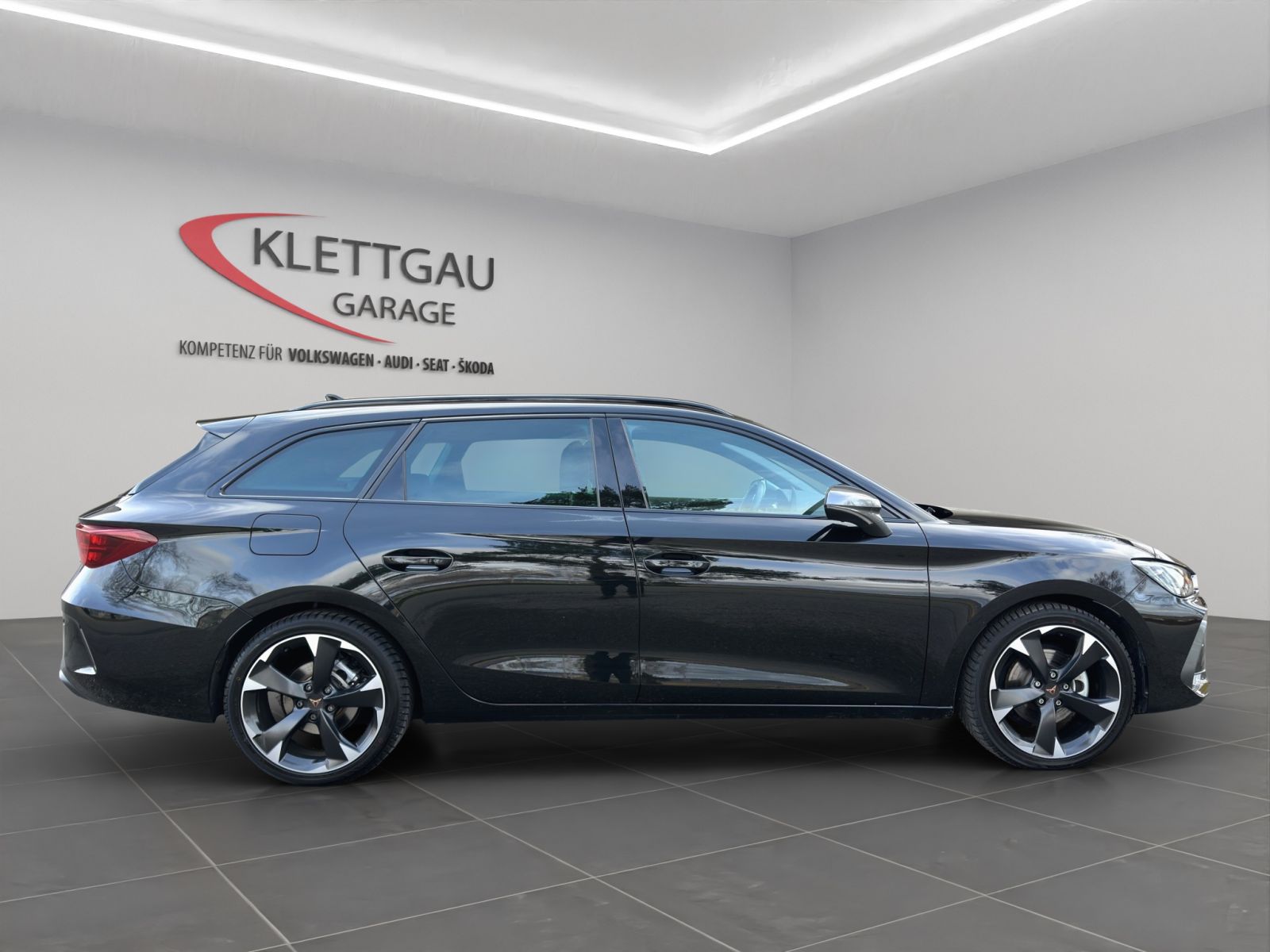 CUPRA Leon ST 1.5 eTSI DSG-image-7