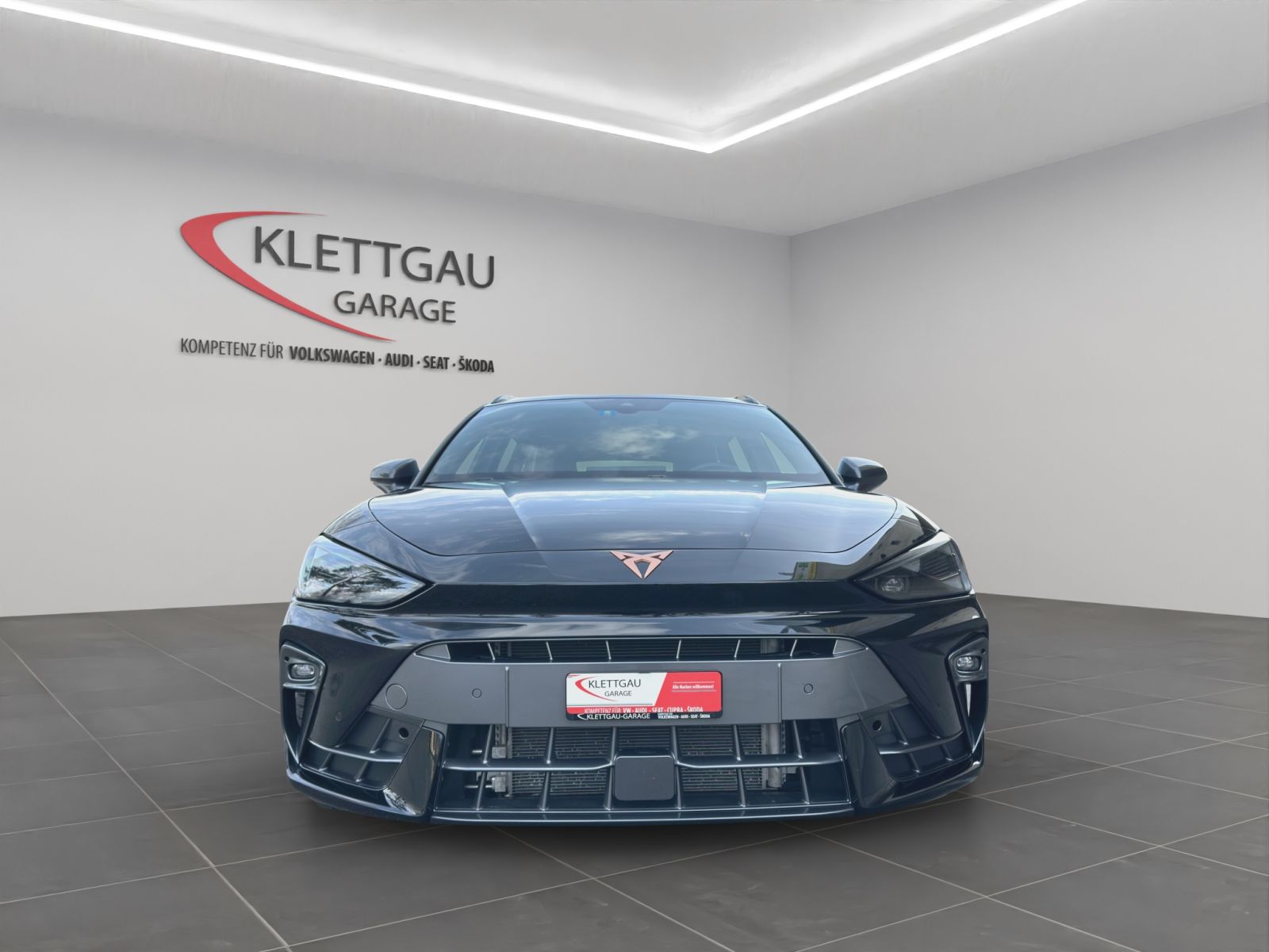 CUPRA Leon ST 1.5 eTSI DSG-image-1