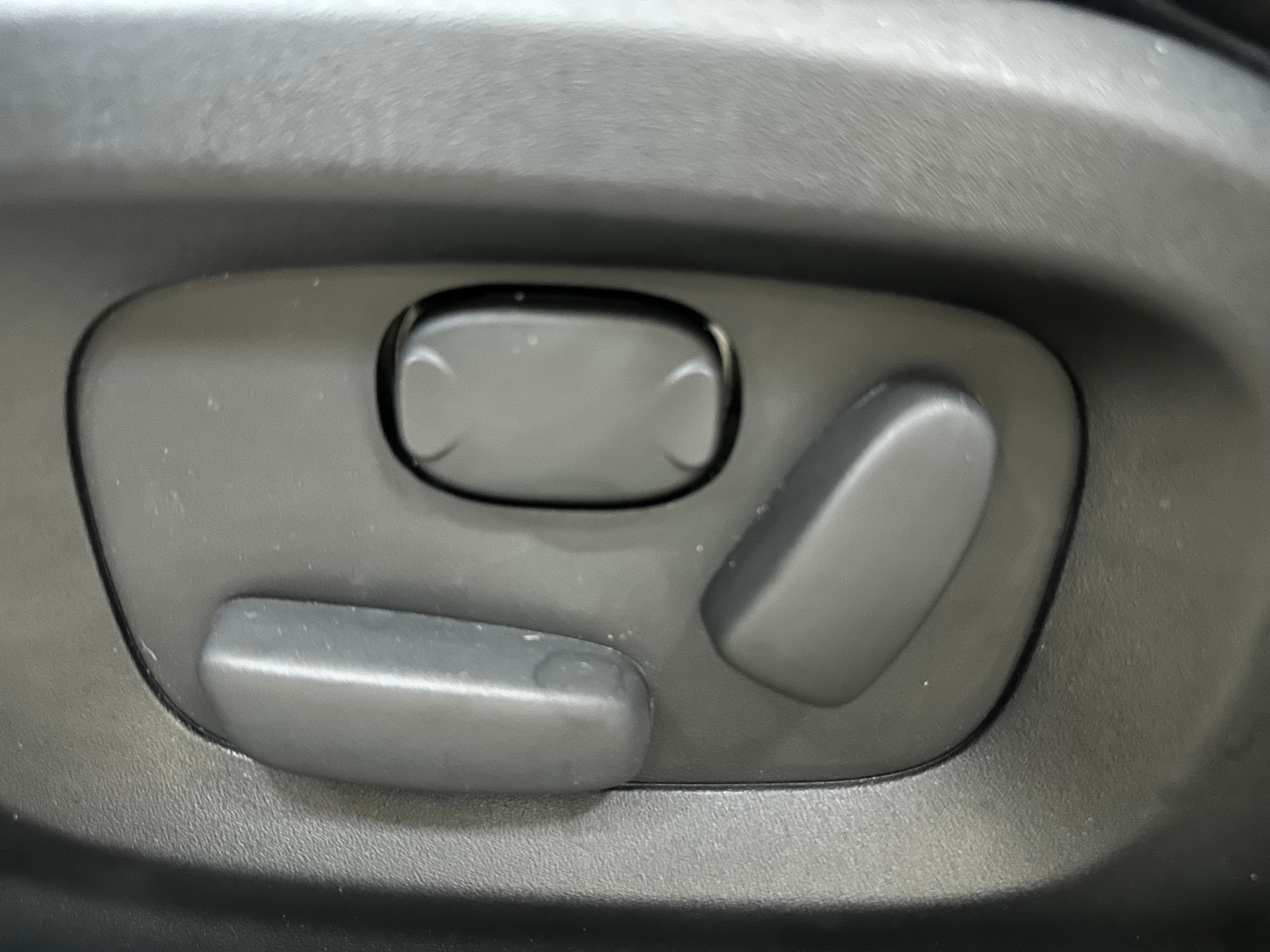 JAGUAR XF 3.0 V6 S/C Luxury 4x4-image-15