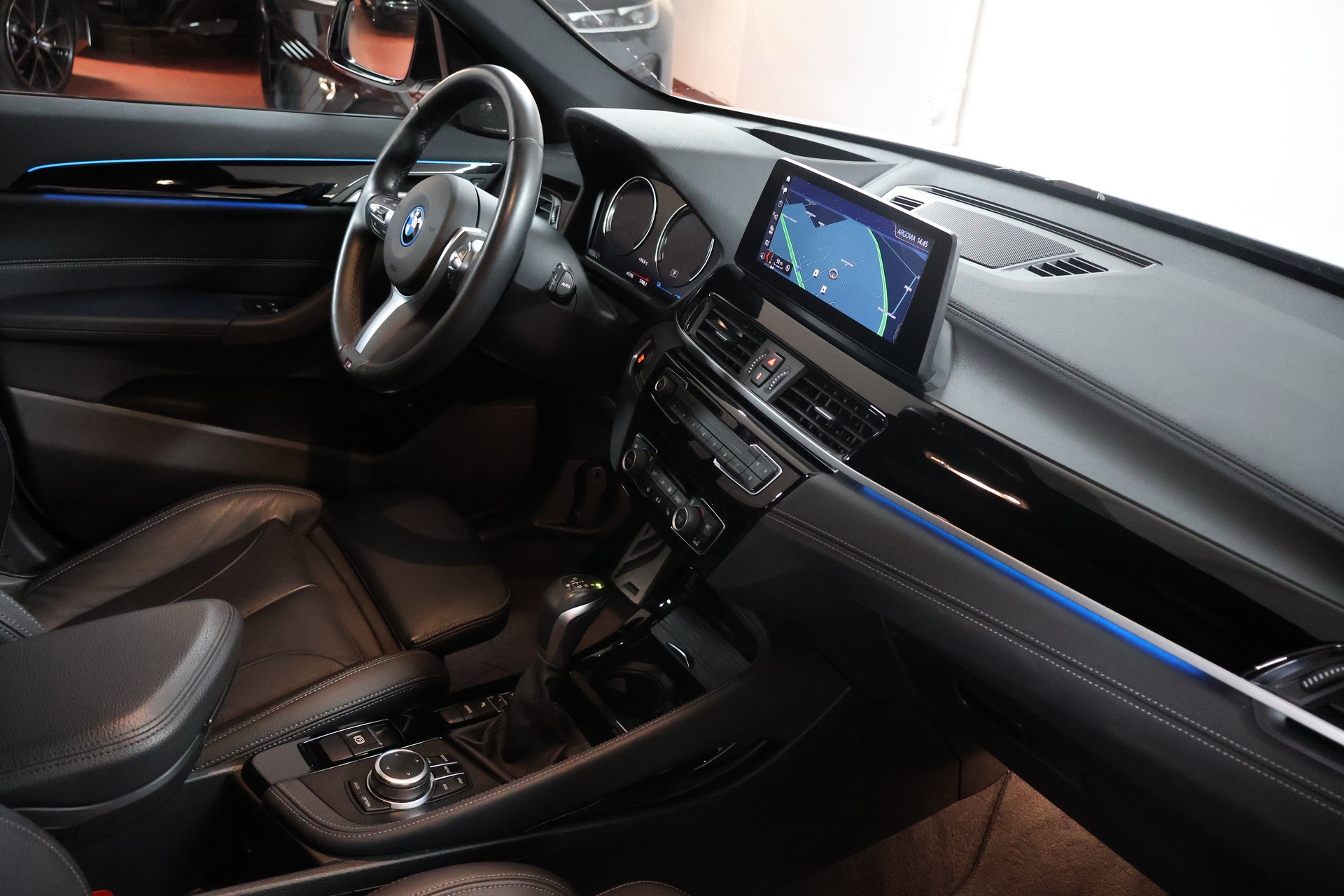 BMW X1 xDrive 25e M Sport Steptronic-image-10