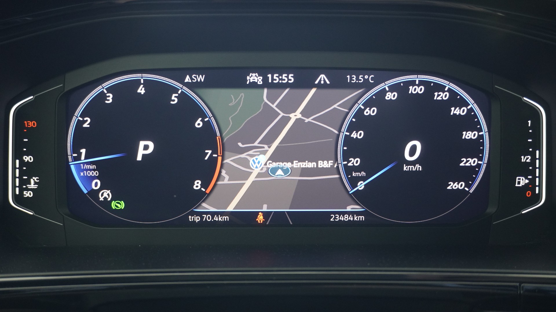 VW T-Roc 2.0 TSI R-Line DSG 4Motion-image-4