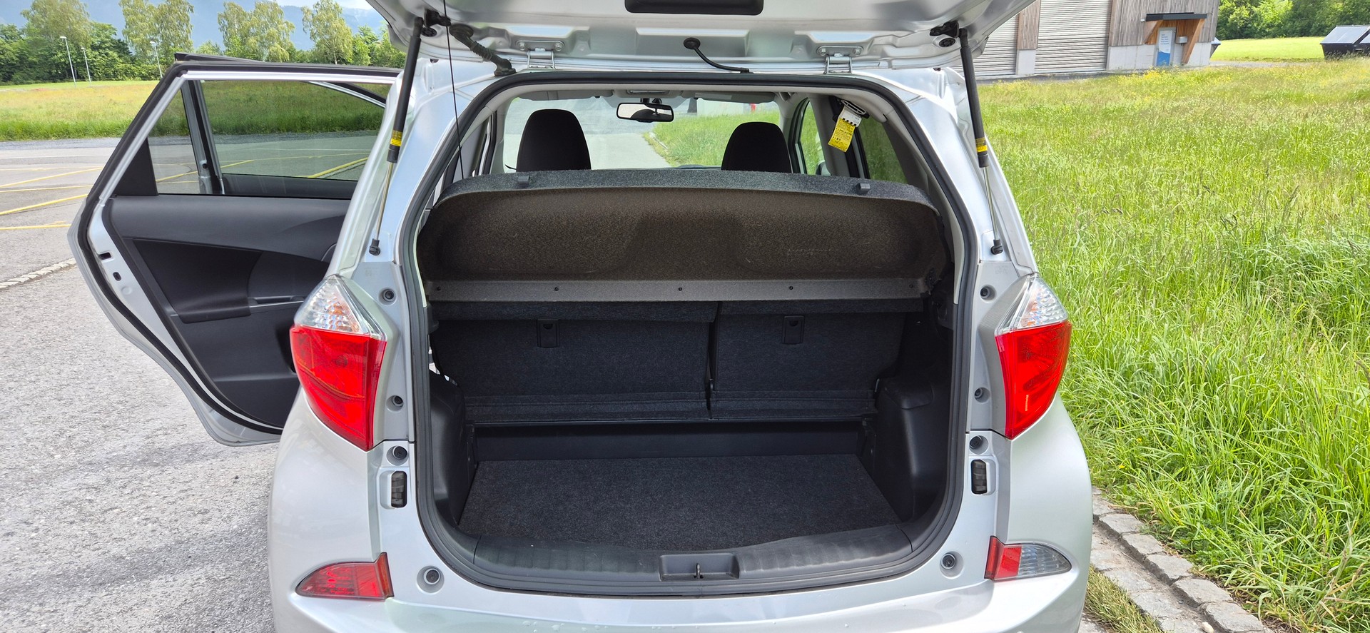 TOYOTA 1.33 VVT-i Linea Sol MdS-image-4
