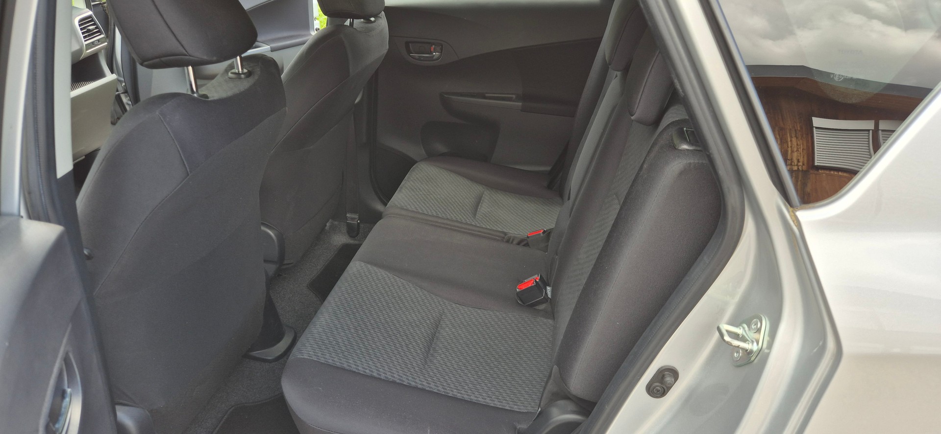 TOYOTA 1.33 VVT-i Linea Sol MdS-image-7