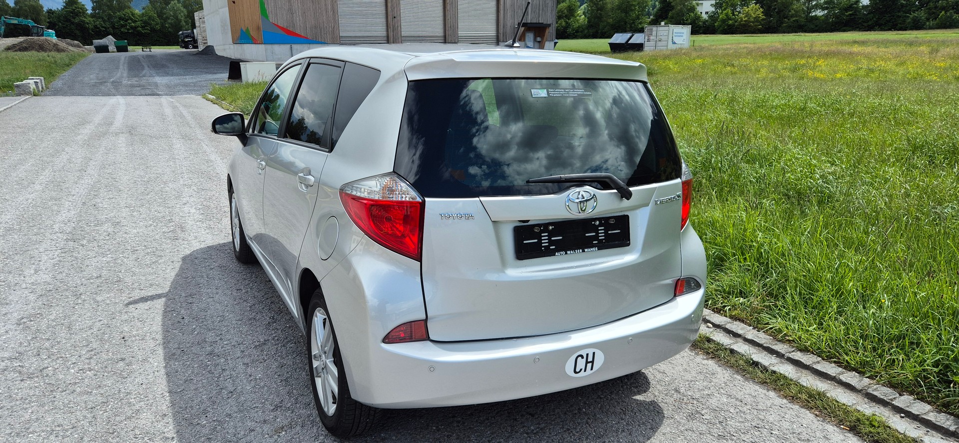 TOYOTA 1.33 VVT-i Linea Sol MdS-image-2