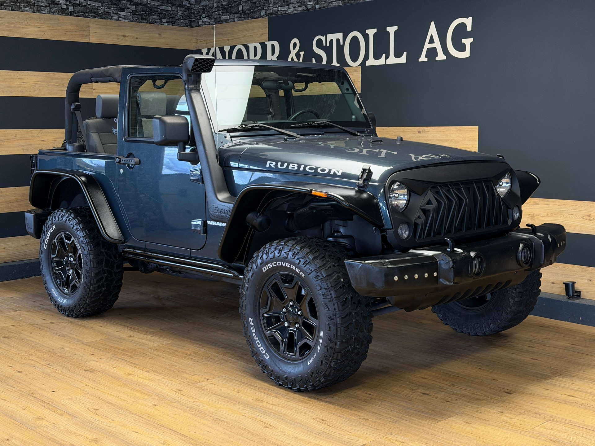 JEEP Wrangler 3.8 Unlimited Rubicon Sahara Automatic-showroom-element-2