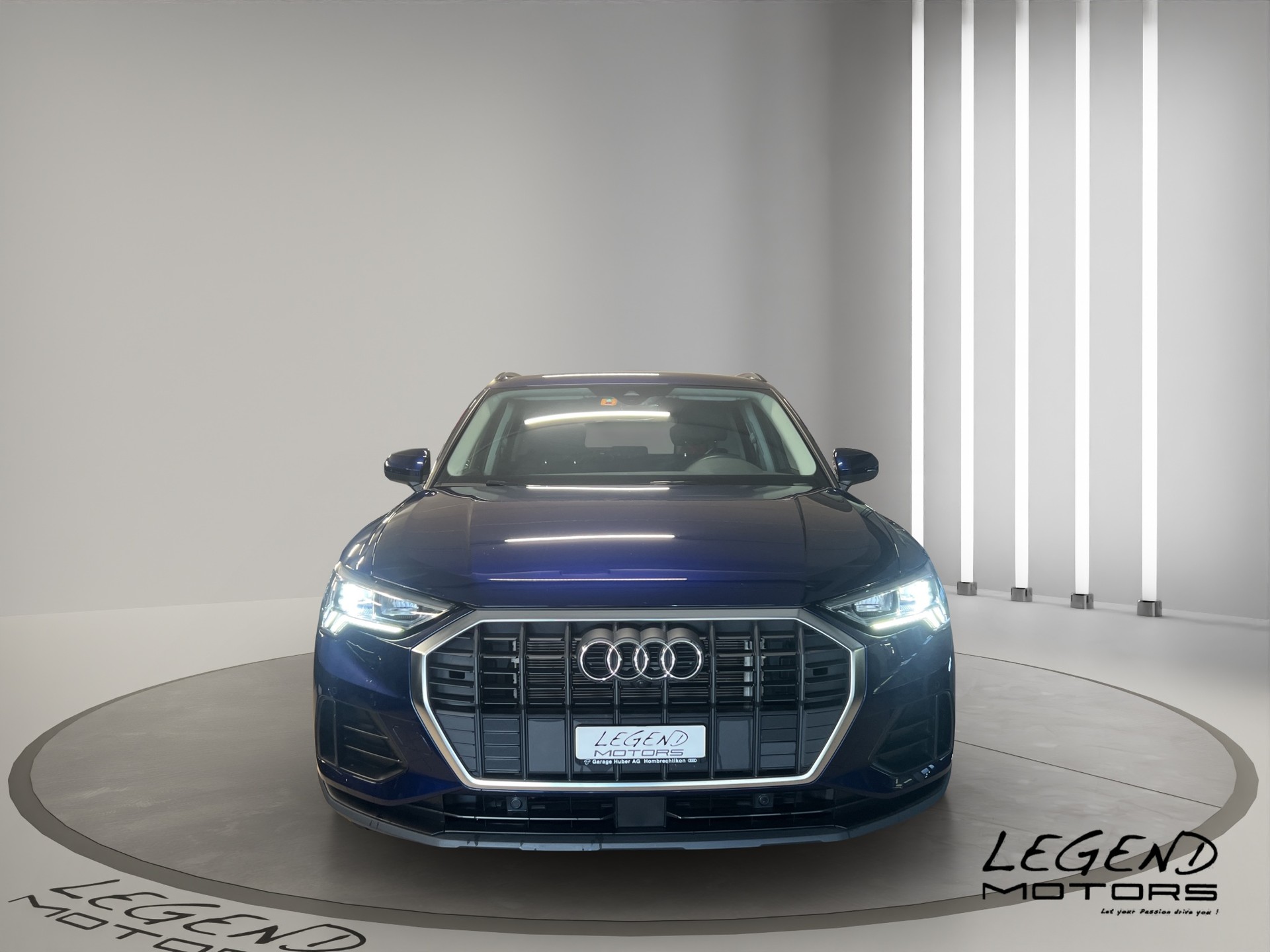 AUDI Q3 45 TFSI e S-tronic LEASING à partir de CHF 399.-/mois-showroom-element-1