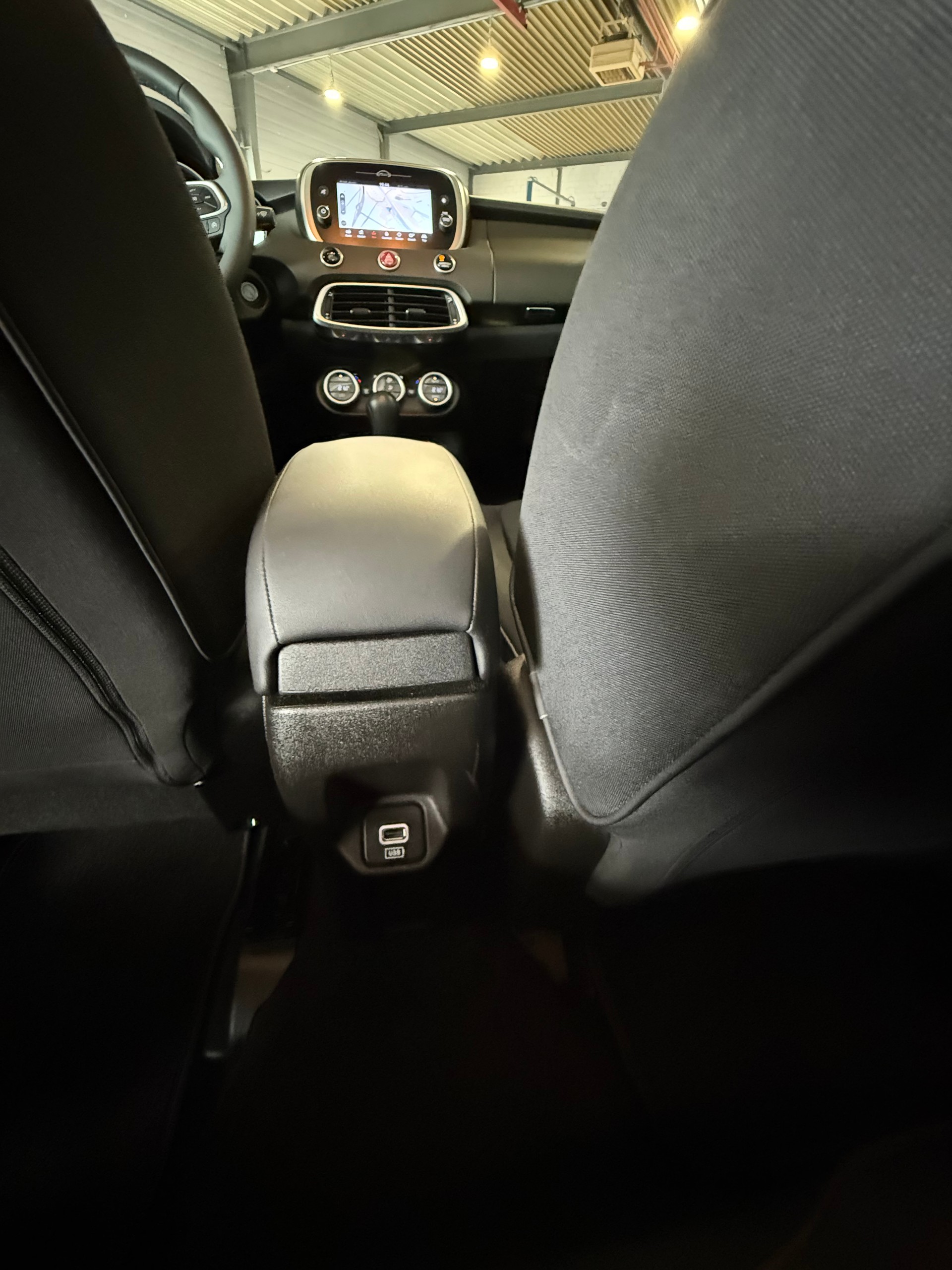 FIAT 500X 1.5 Hybrid Soft Top Sport DCT-image-8