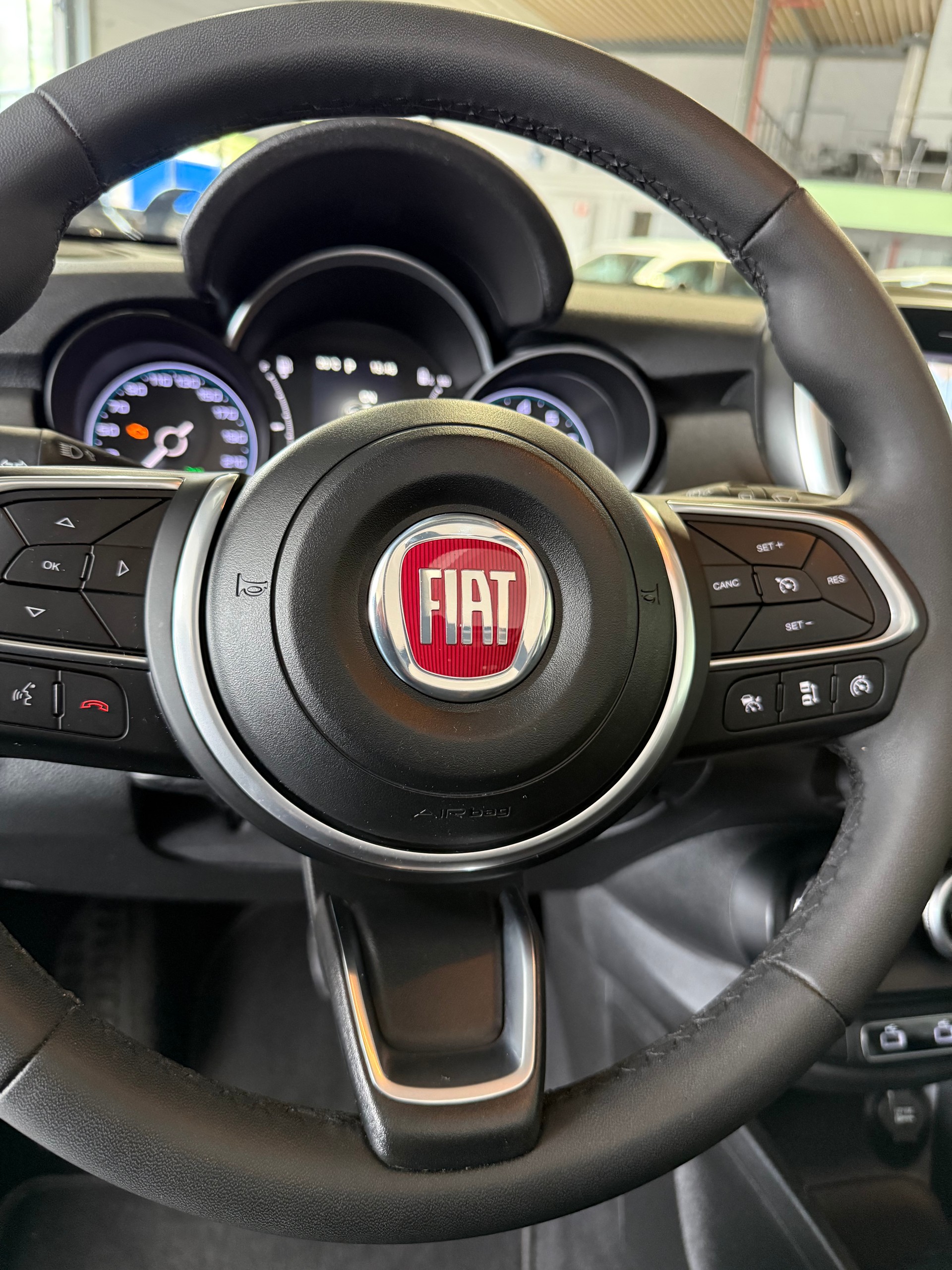 FIAT 500X 1.5 Hybrid Soft Top Sport DCT-image-11