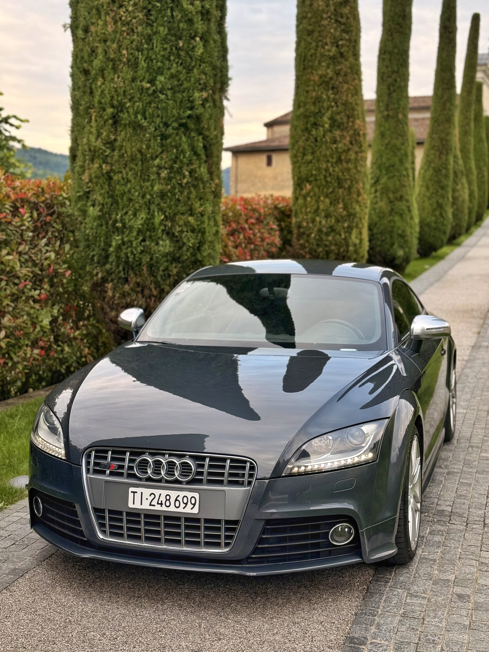 AUDI 2.0 TFSI quattro-image-4