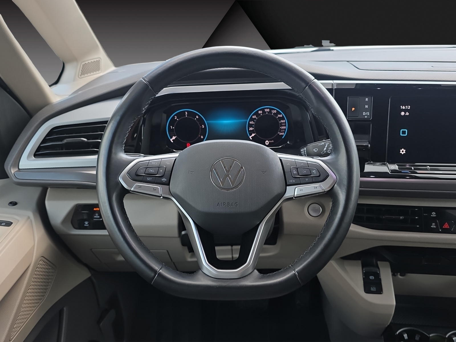 VW Multivan 2.0 TDI DSG Lang-image-8