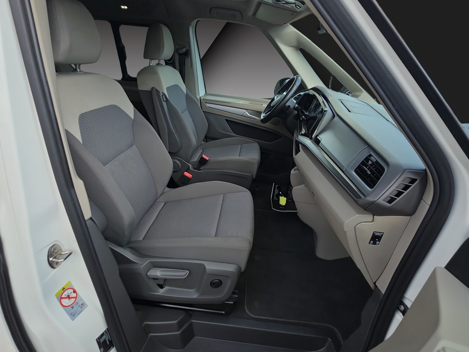 VW Multivan 2.0 TDI DSG Lang-image-16